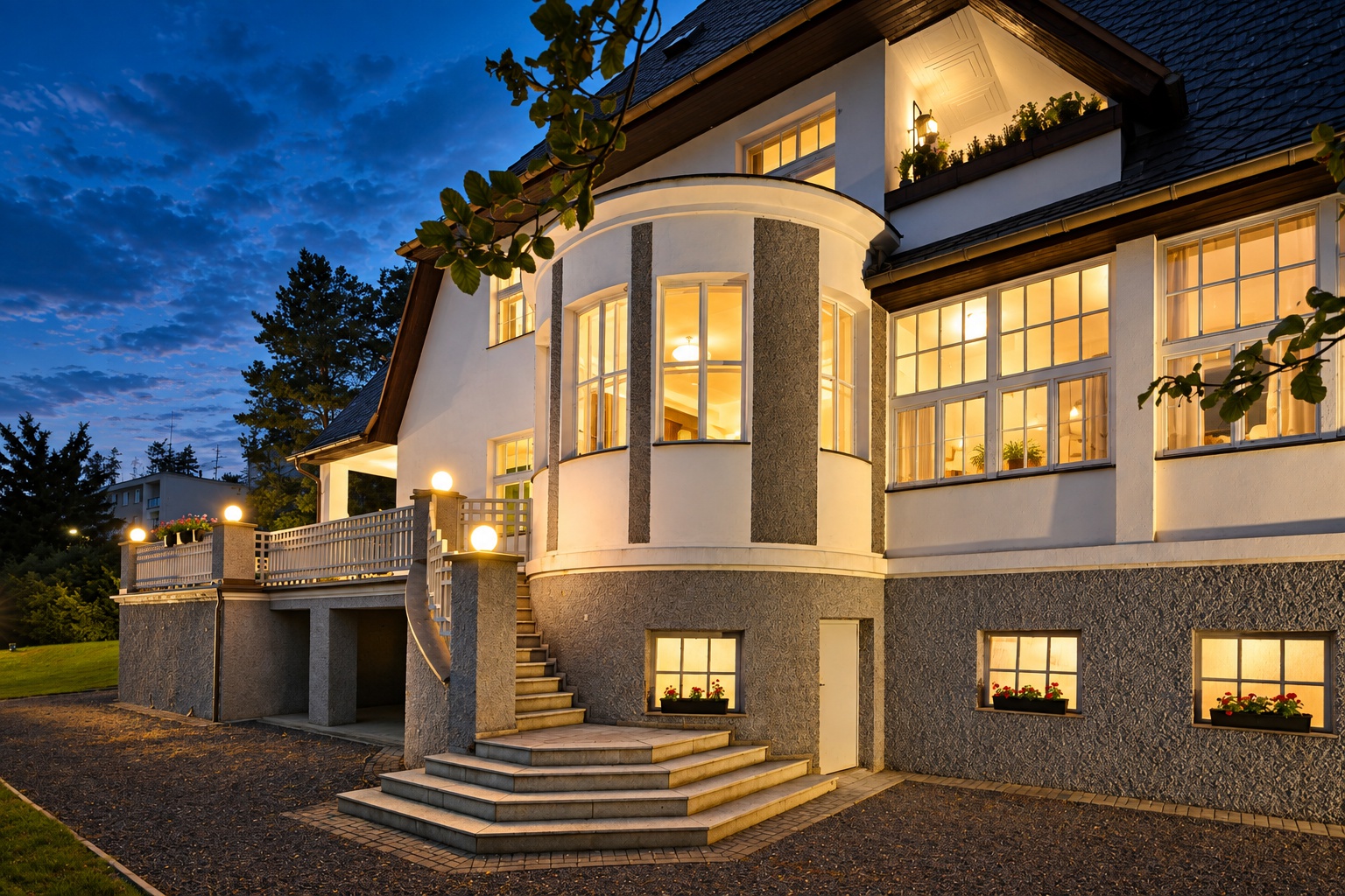 VILA RÜCKL - impozantní dům pro život i práci