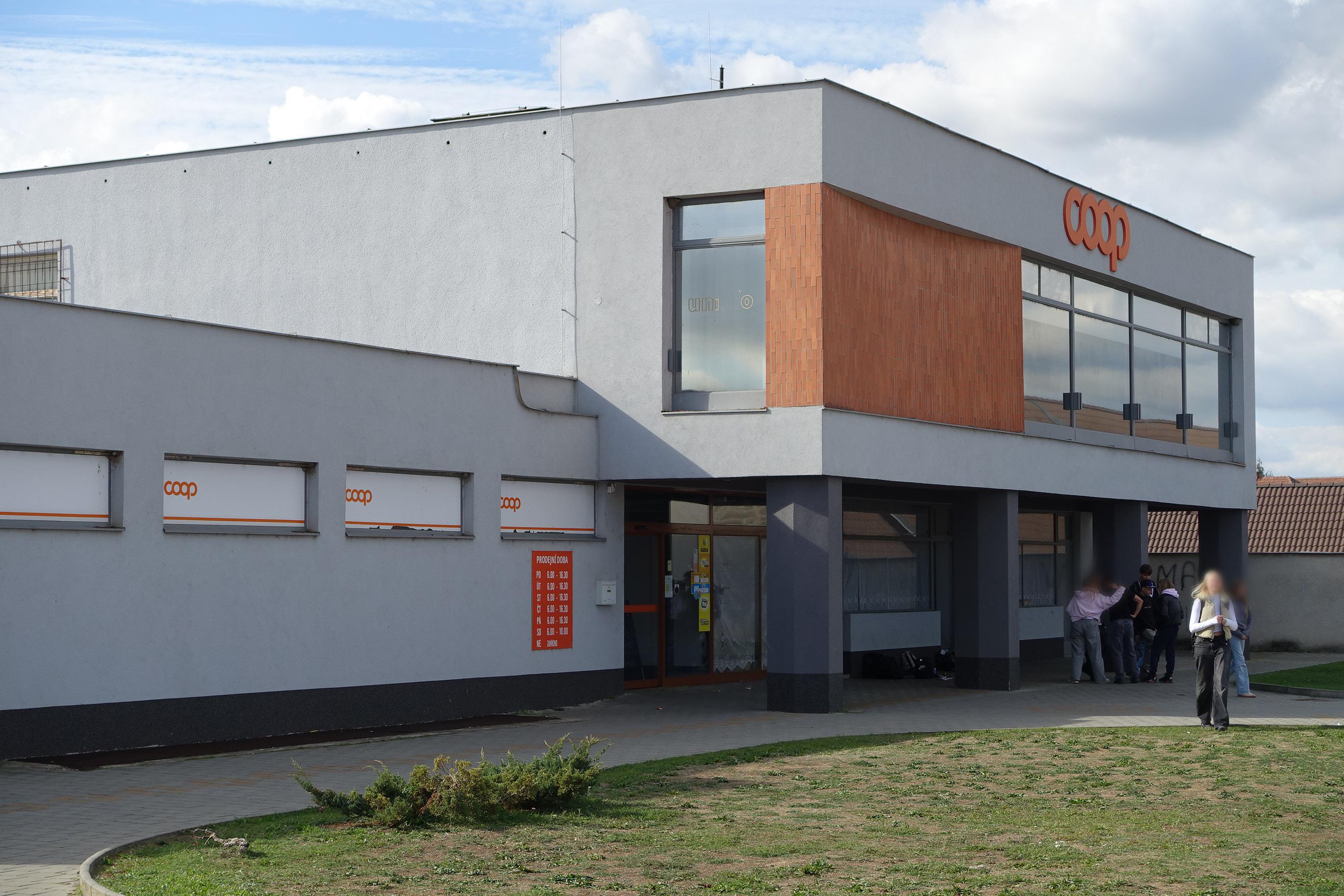 JEDNOTA, spotřební družstvo, Moravský Krumlov – COOP