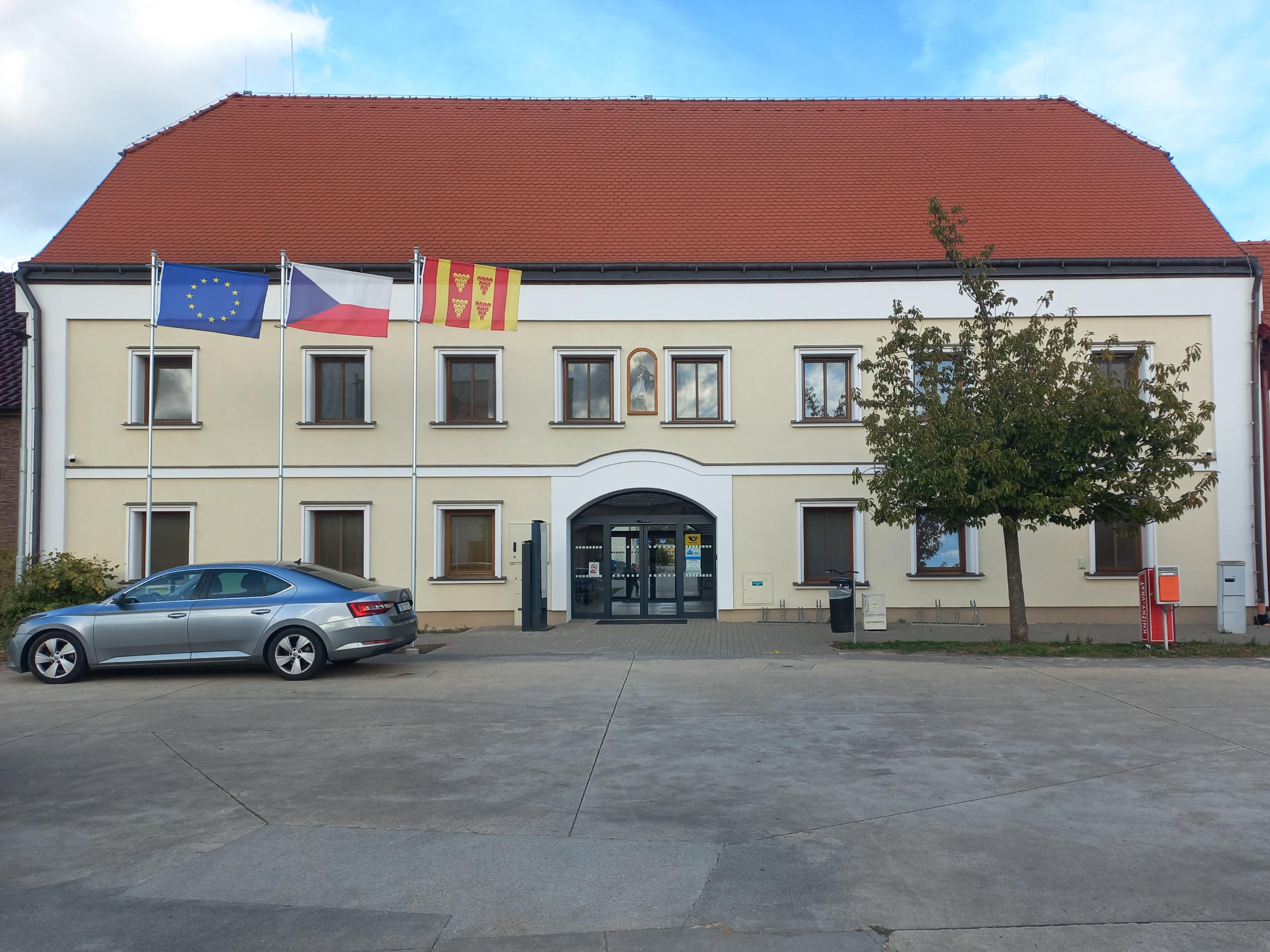 Moravská Nová Ves - úřad městyse foto 5
