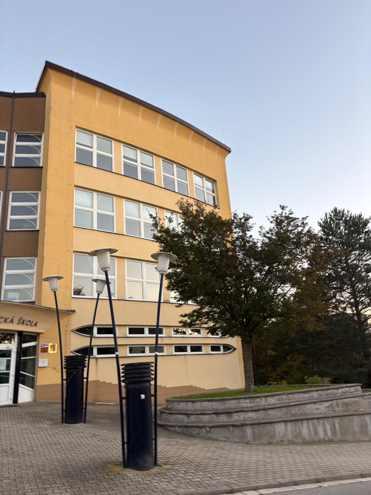 Obchodní akademie a Střední zdravotnická škola Blansko foto 4