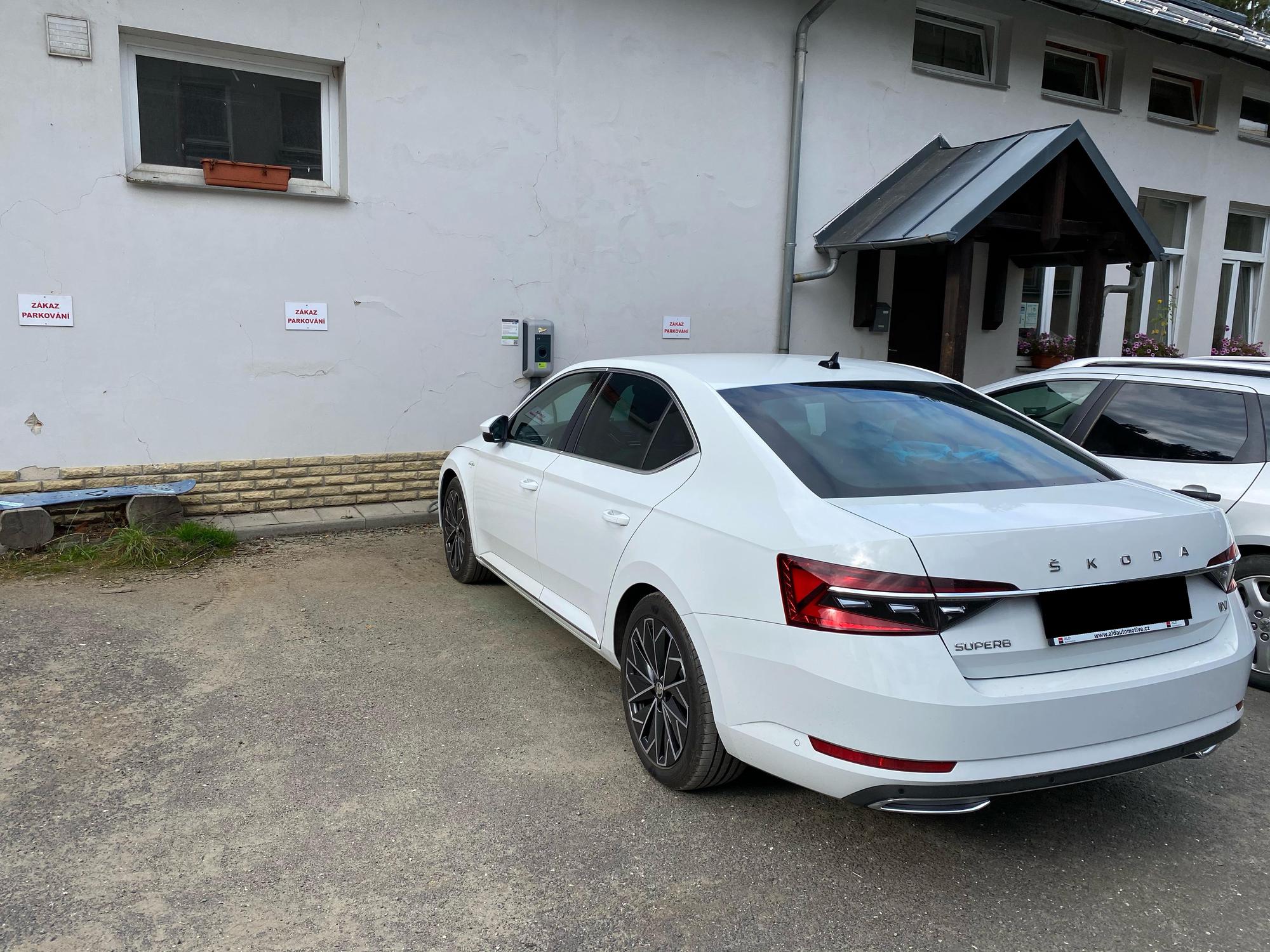 Nabíjecí stanice pro elektromobily foto 5