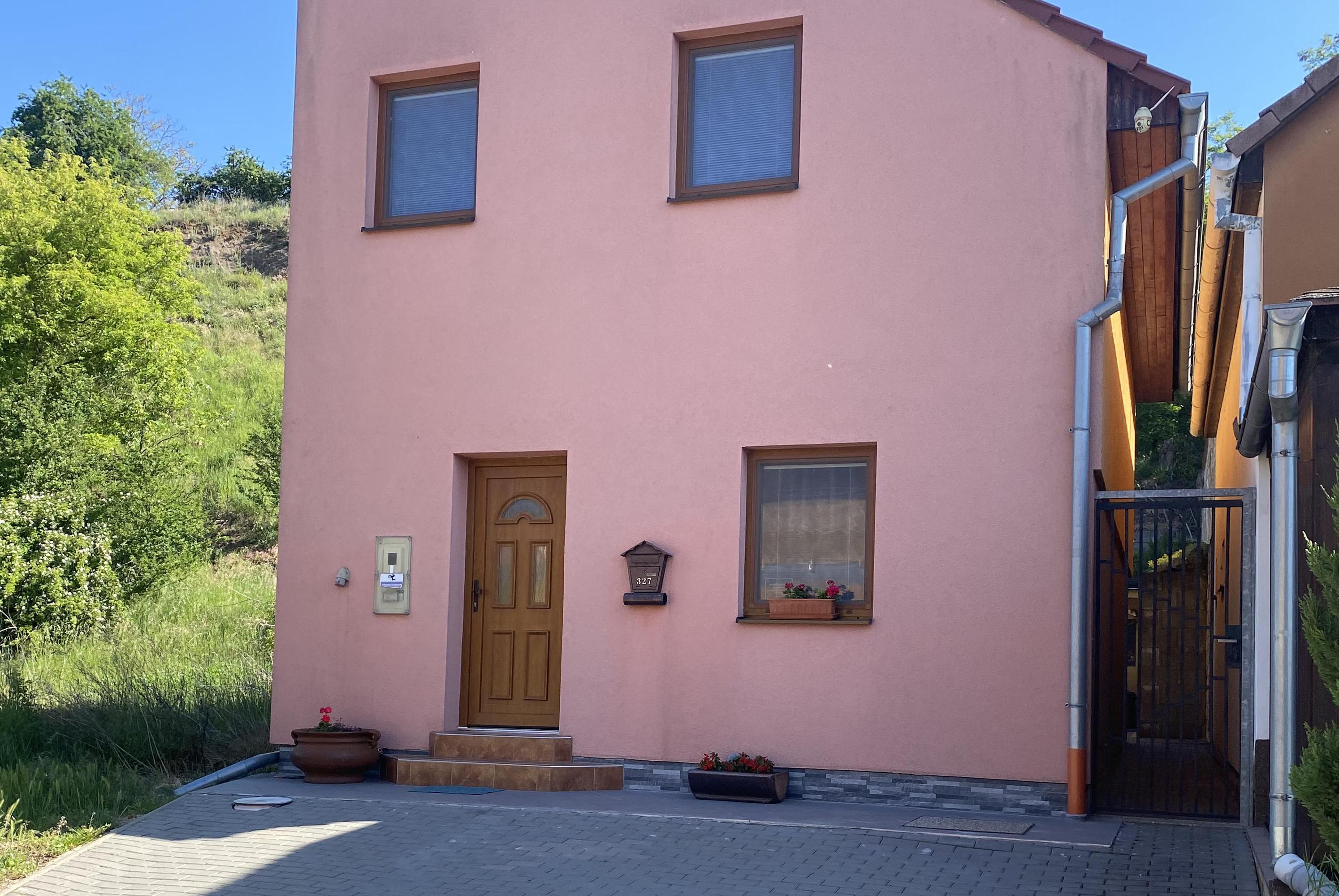 Za burčákem pod Pálavu do Strachotína za 5.800kč