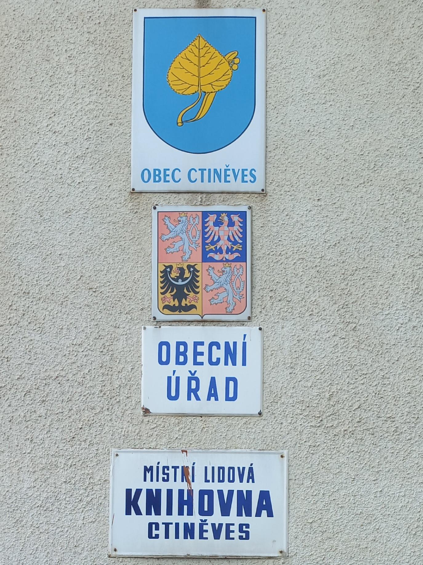 Místní knihovna Ctiněves foto 1