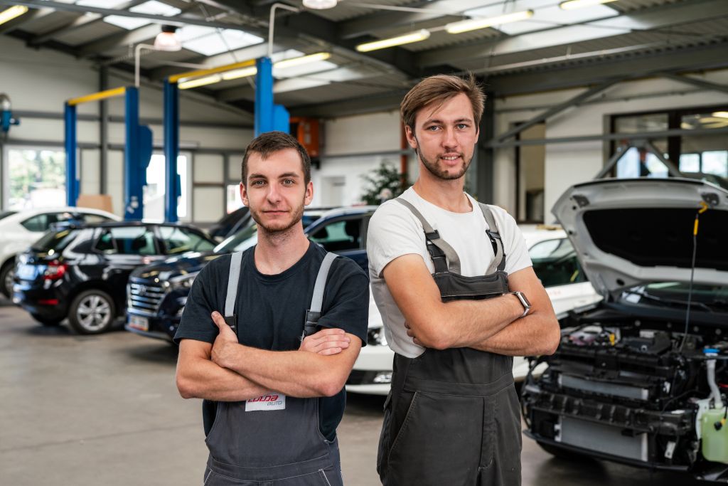 Profesionální servis pro nové i ojeté auto