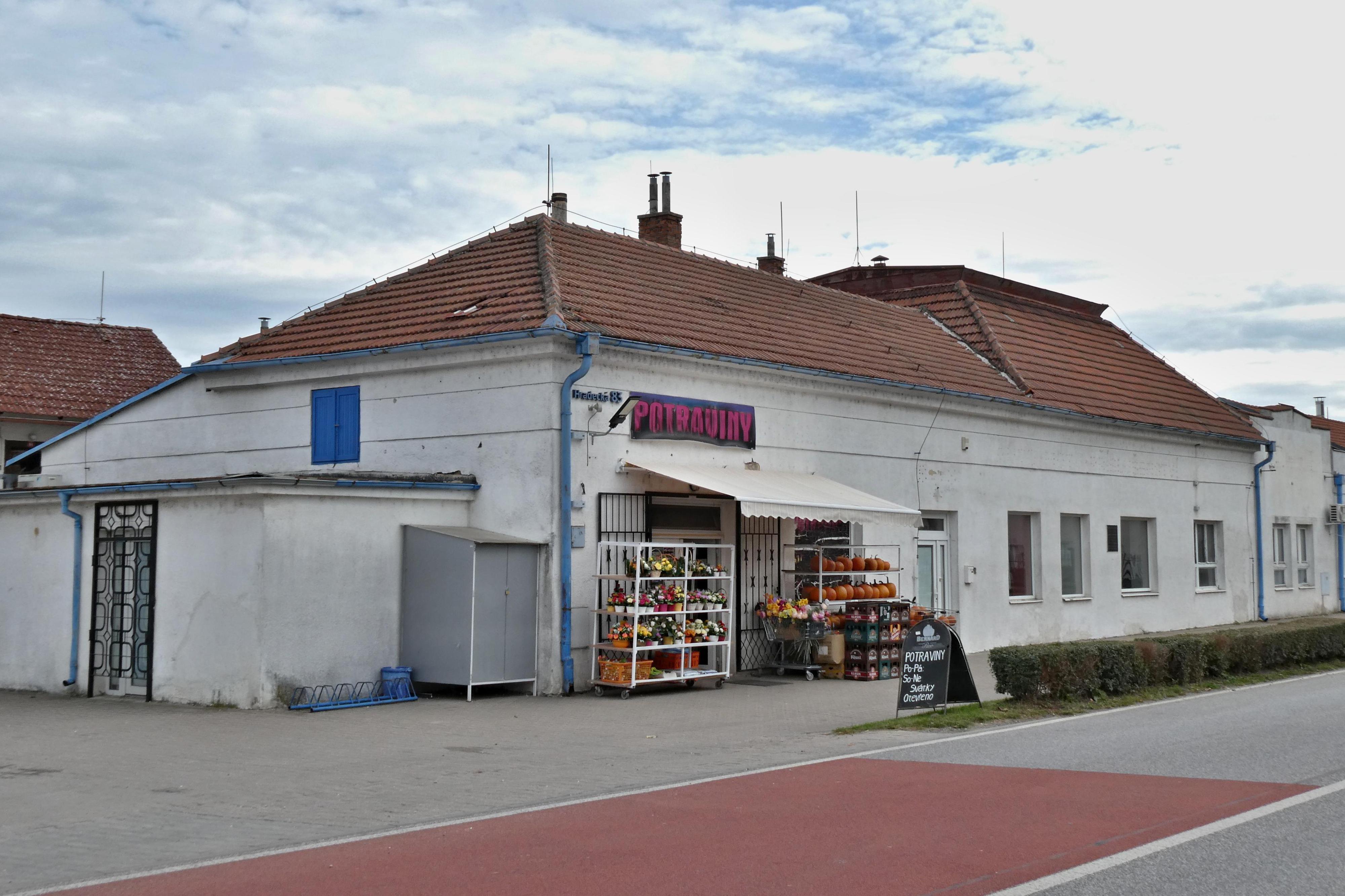 Potraviny Hradecká 83
