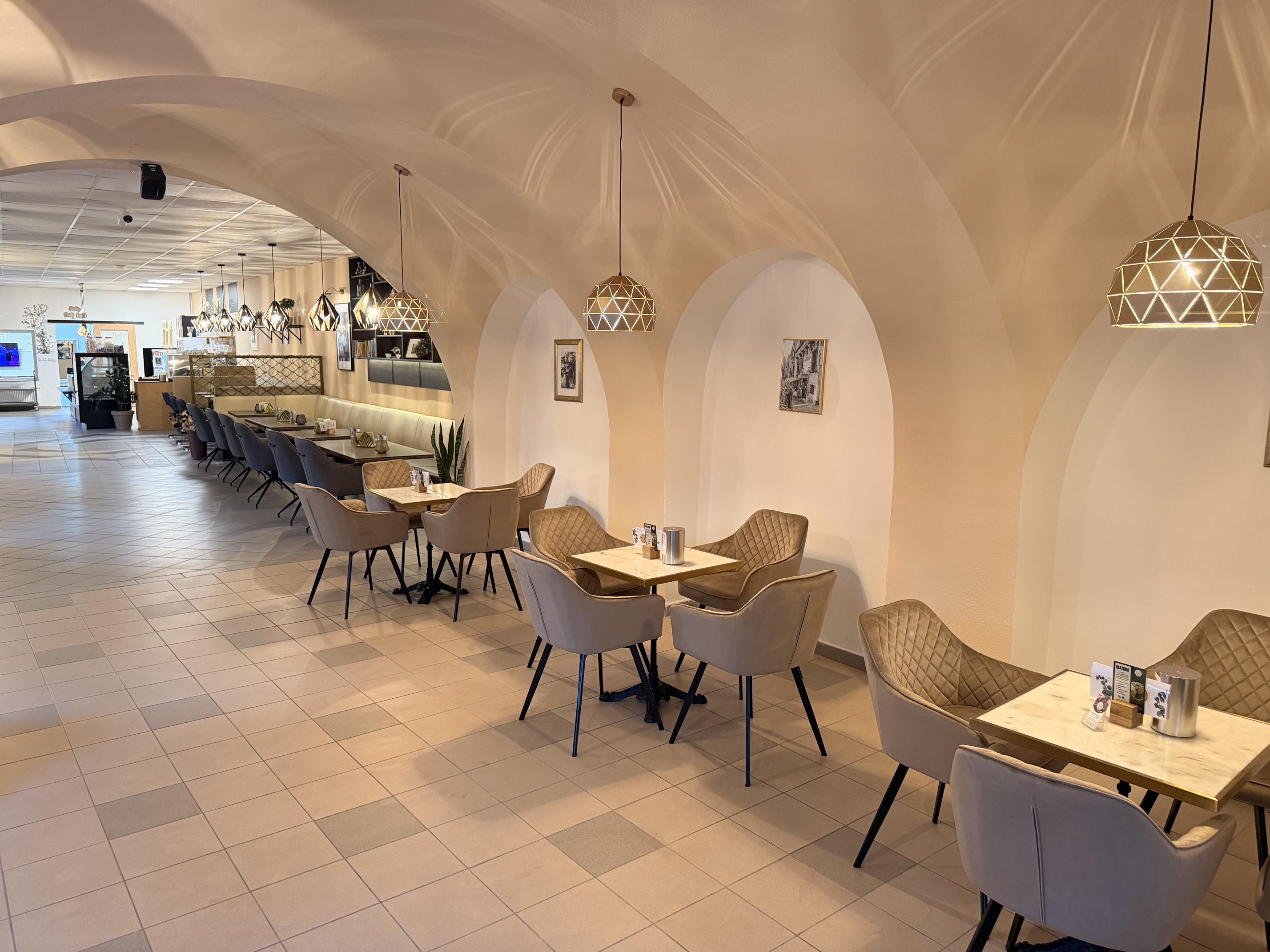 Cukrárna family café