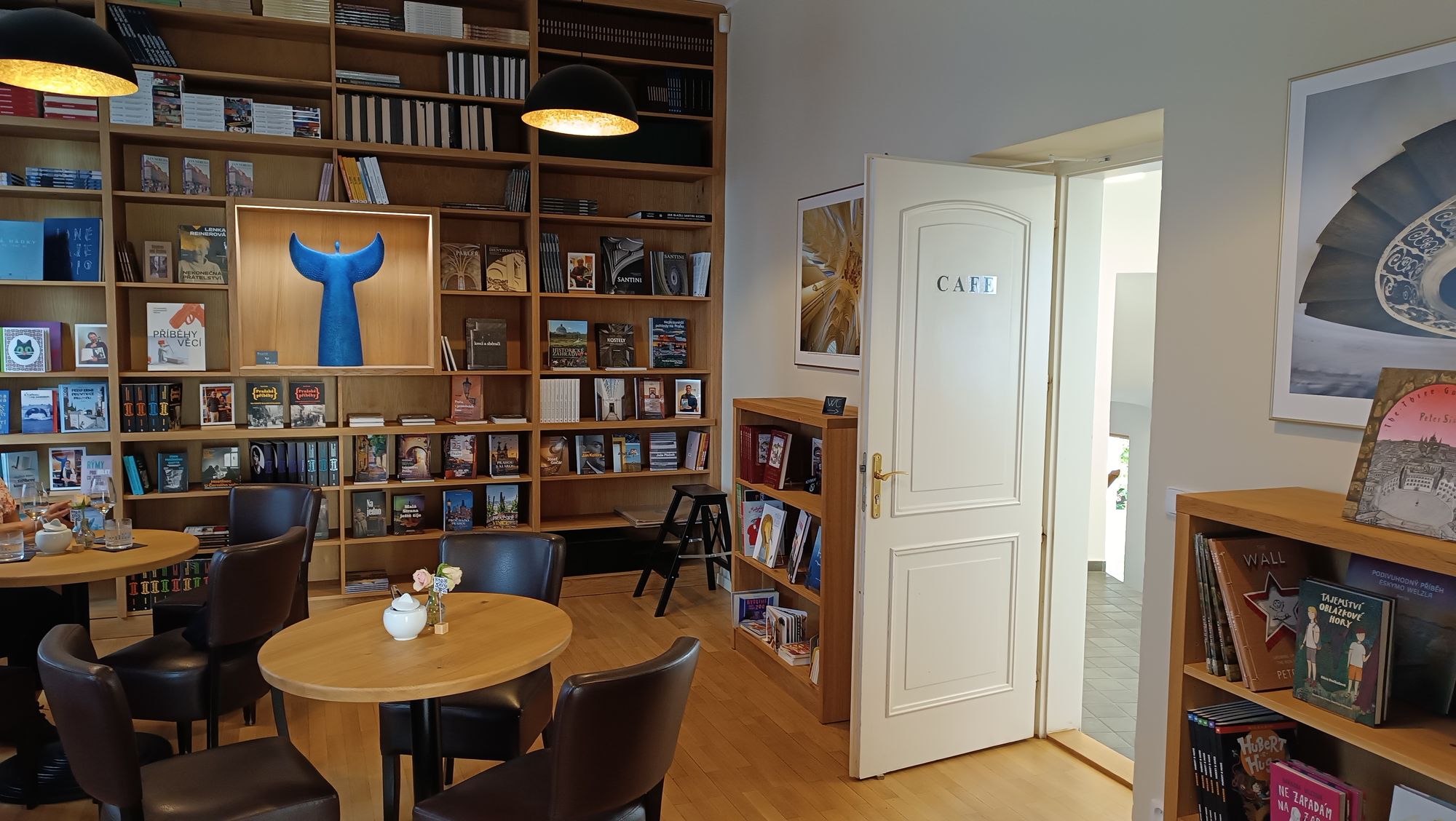 Santini Coffee & Books foto 2