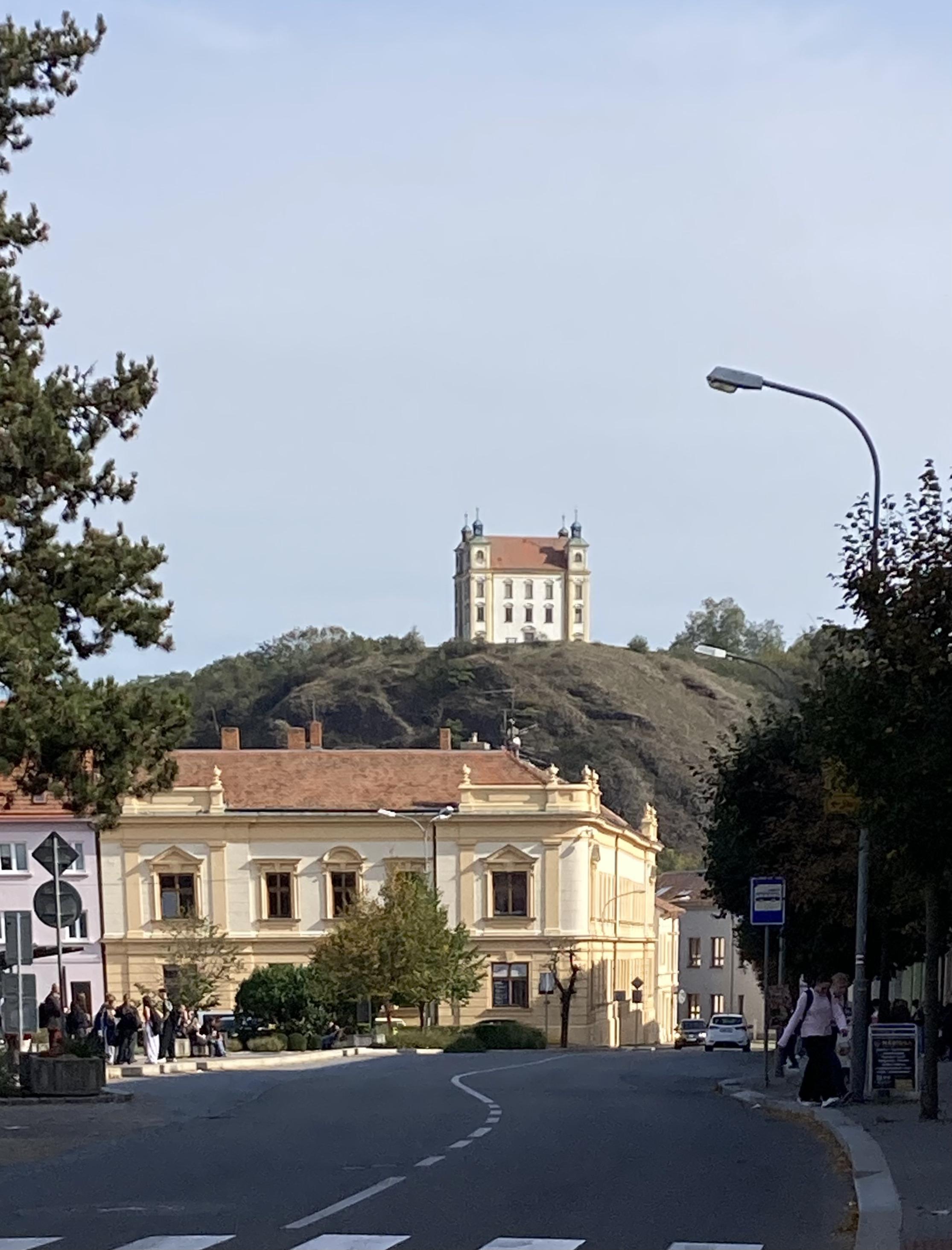 Základní umělecká škola a středisko volného času Moravský Krumlov foto 1