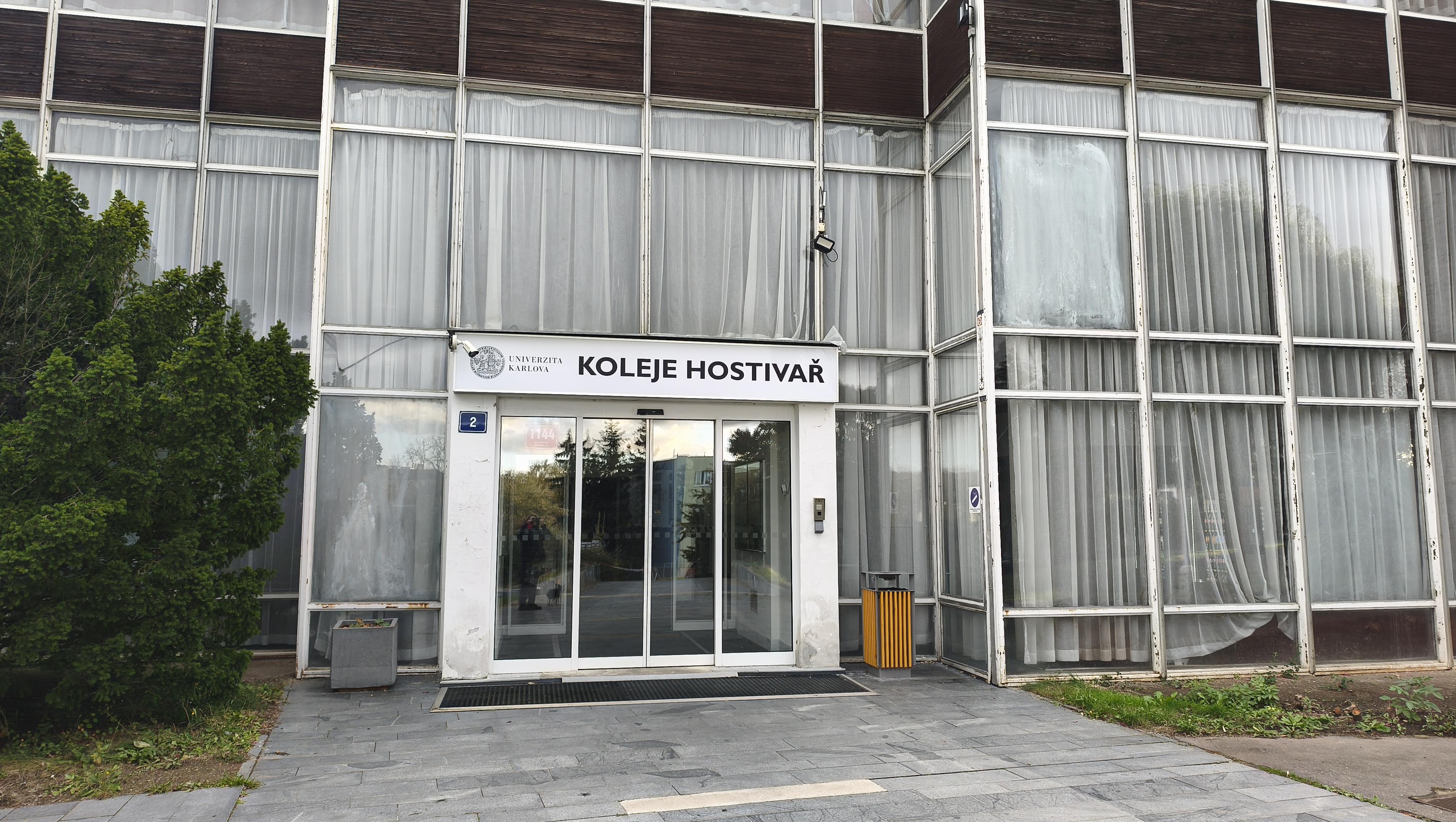 Univerzita Karlova ÚJOP, kolej Praha - Hostivař