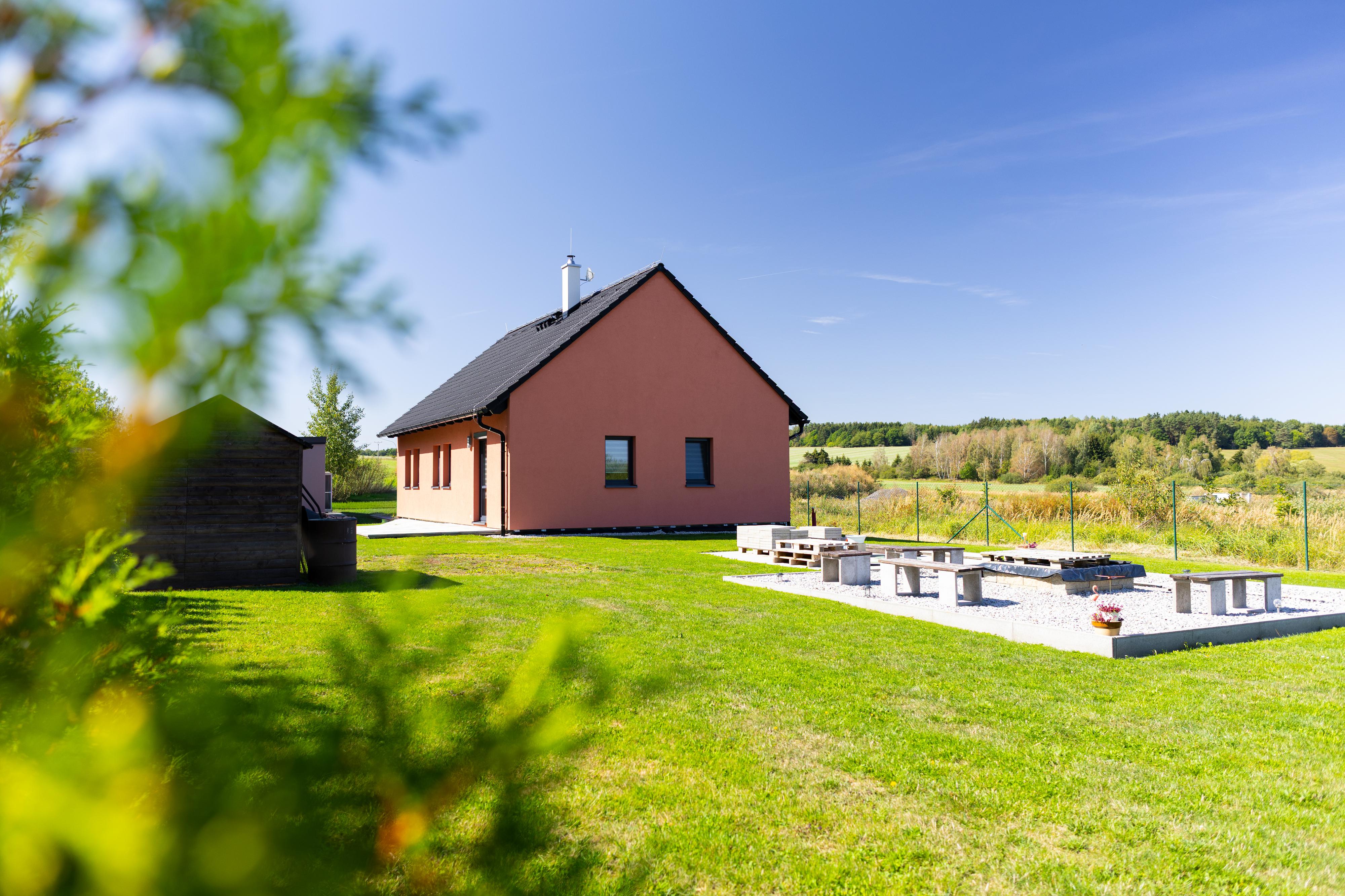Rodinný dům s garáží v Narysově, pozemek 1.800m2