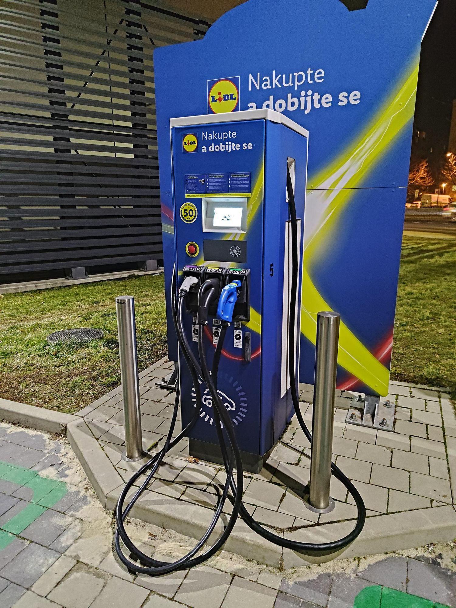 Nabíjecí stanice Lidl foto 2