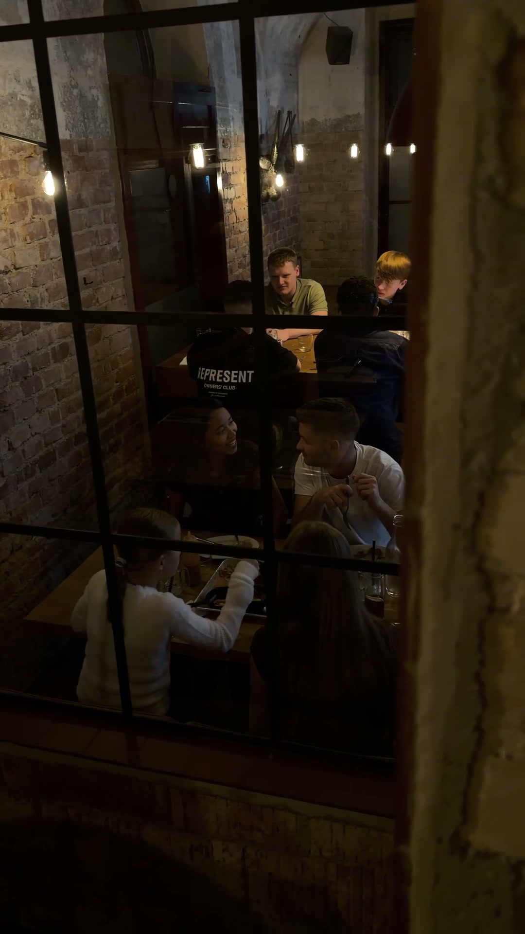 Isaac’s BBQ foto 2 (náhled videa)