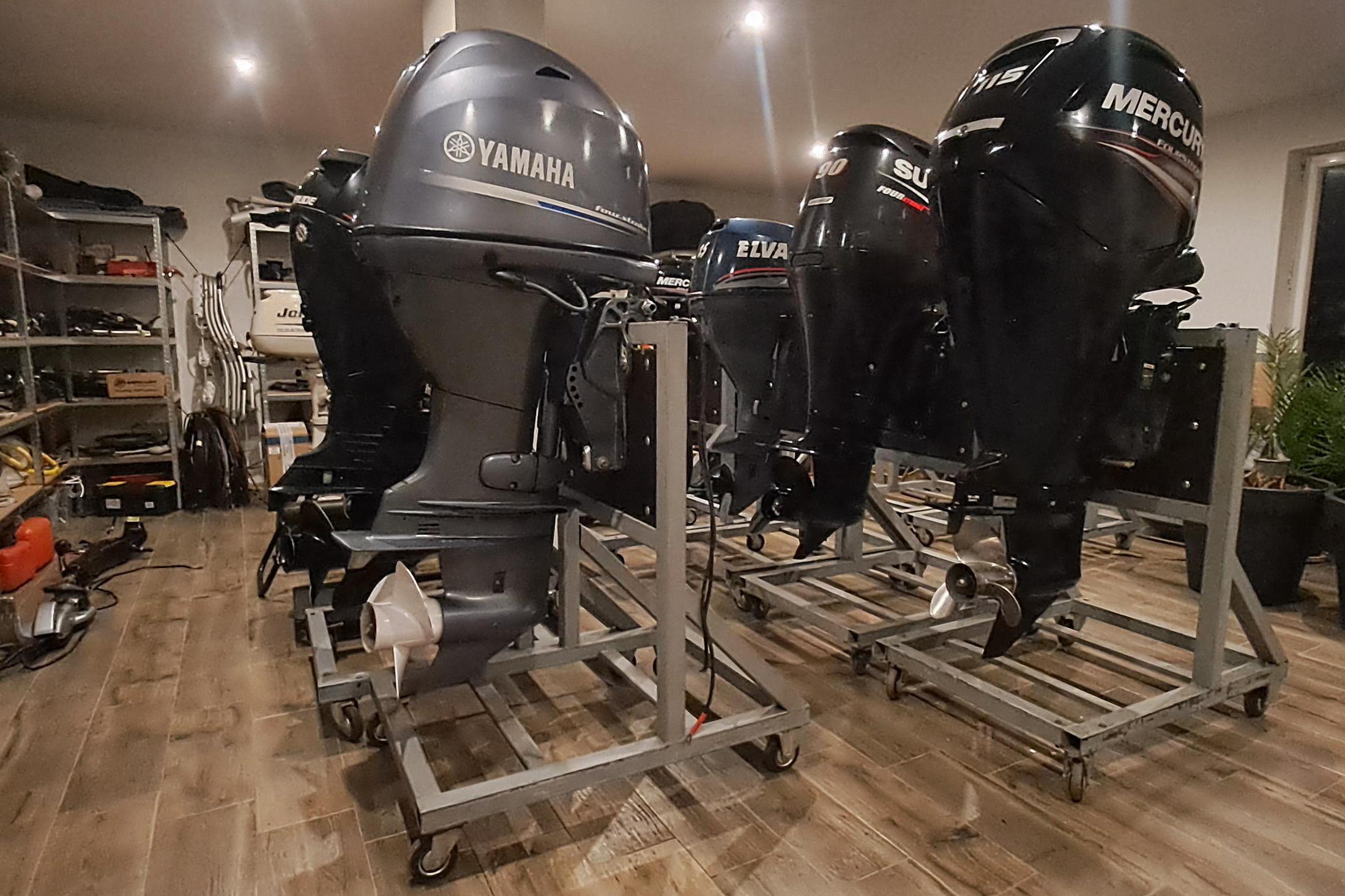 Lodní bazar, prodej lodních motorů