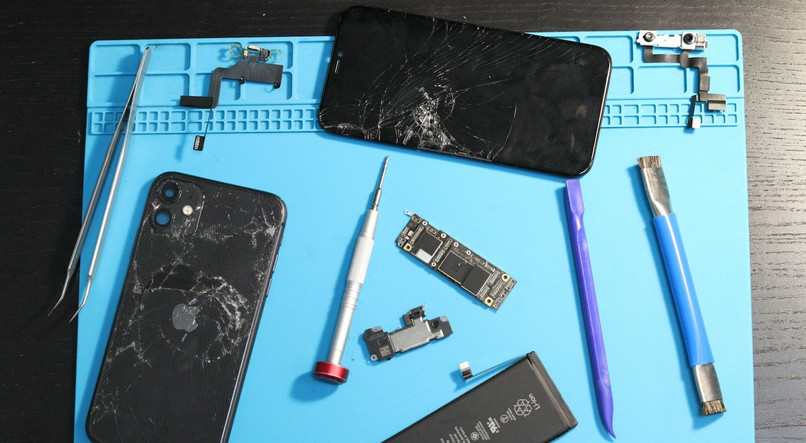 Výměna displeje u iPhone do 60 minut