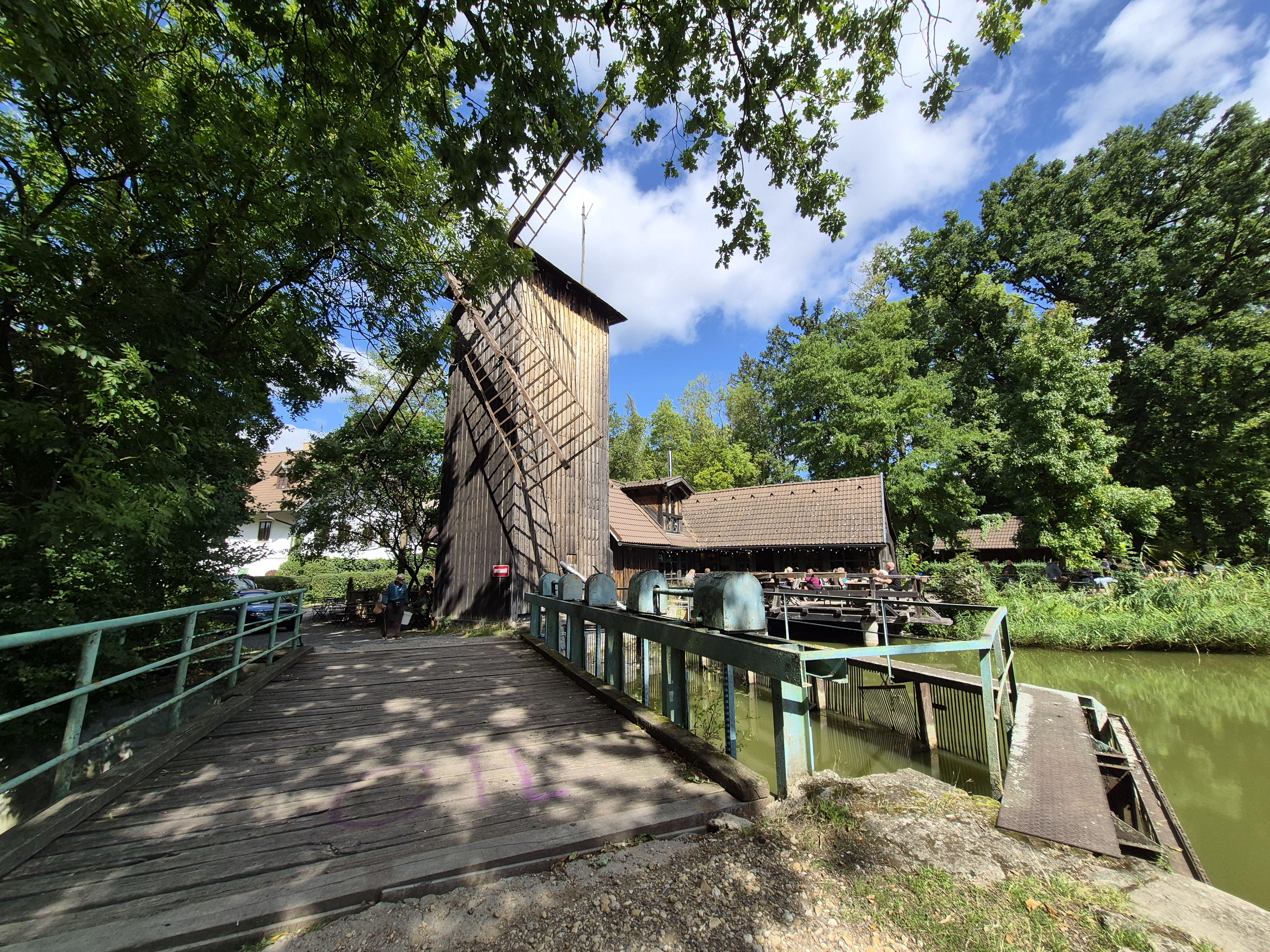 Restaurace Bučický mlýn foto 2