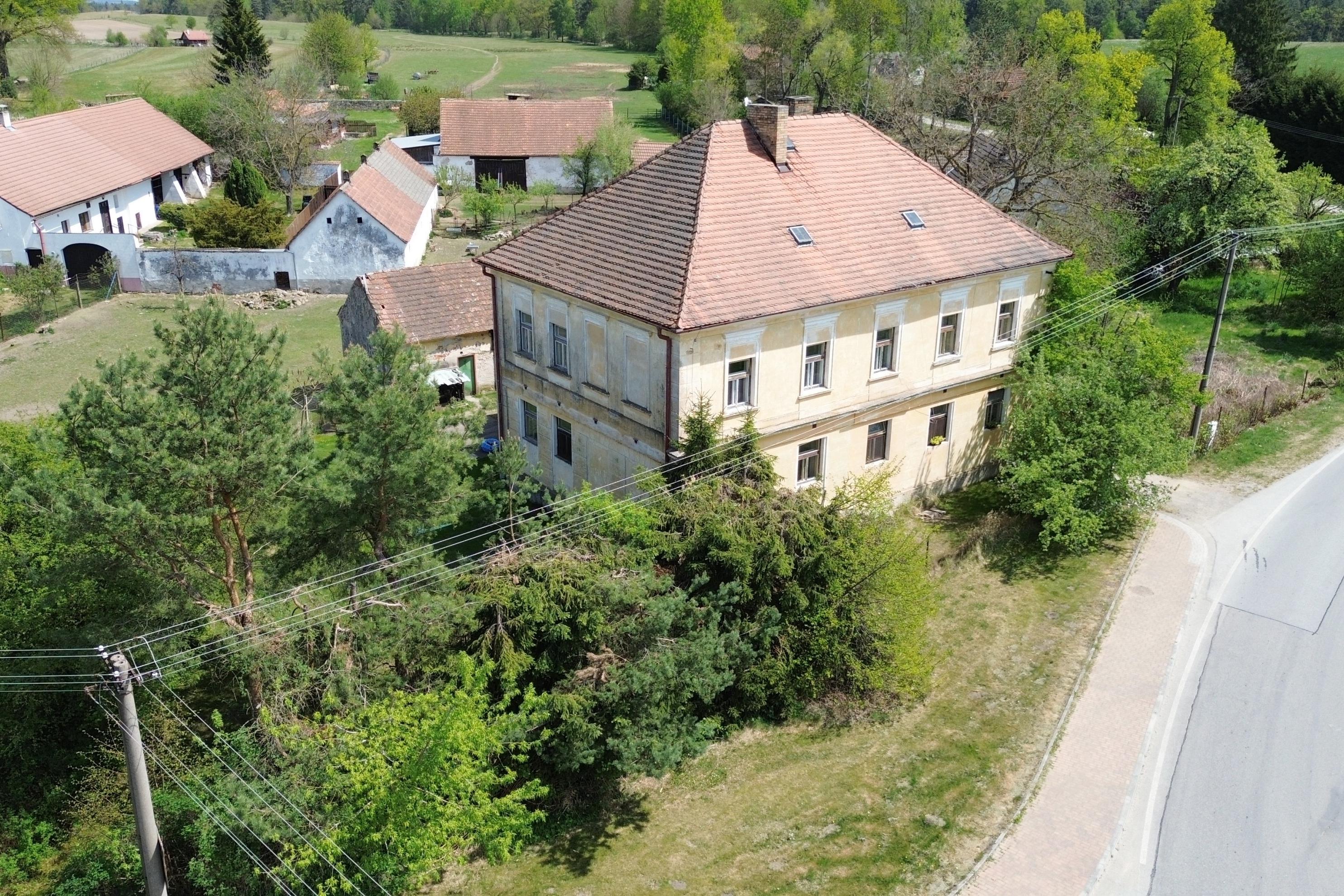 Prodej činžovního domu, Kolence u Třeboně