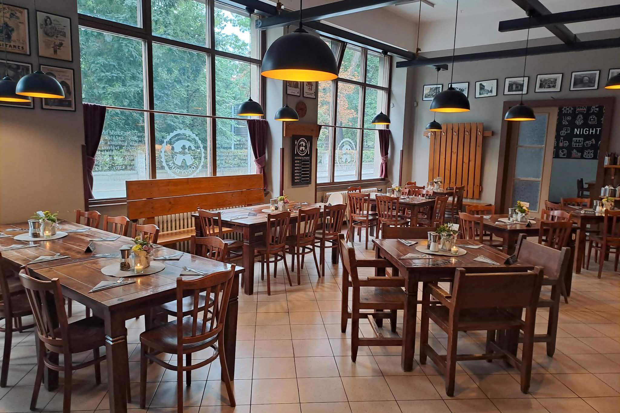Restaurace Lidový Dům - Pivnice - Gril