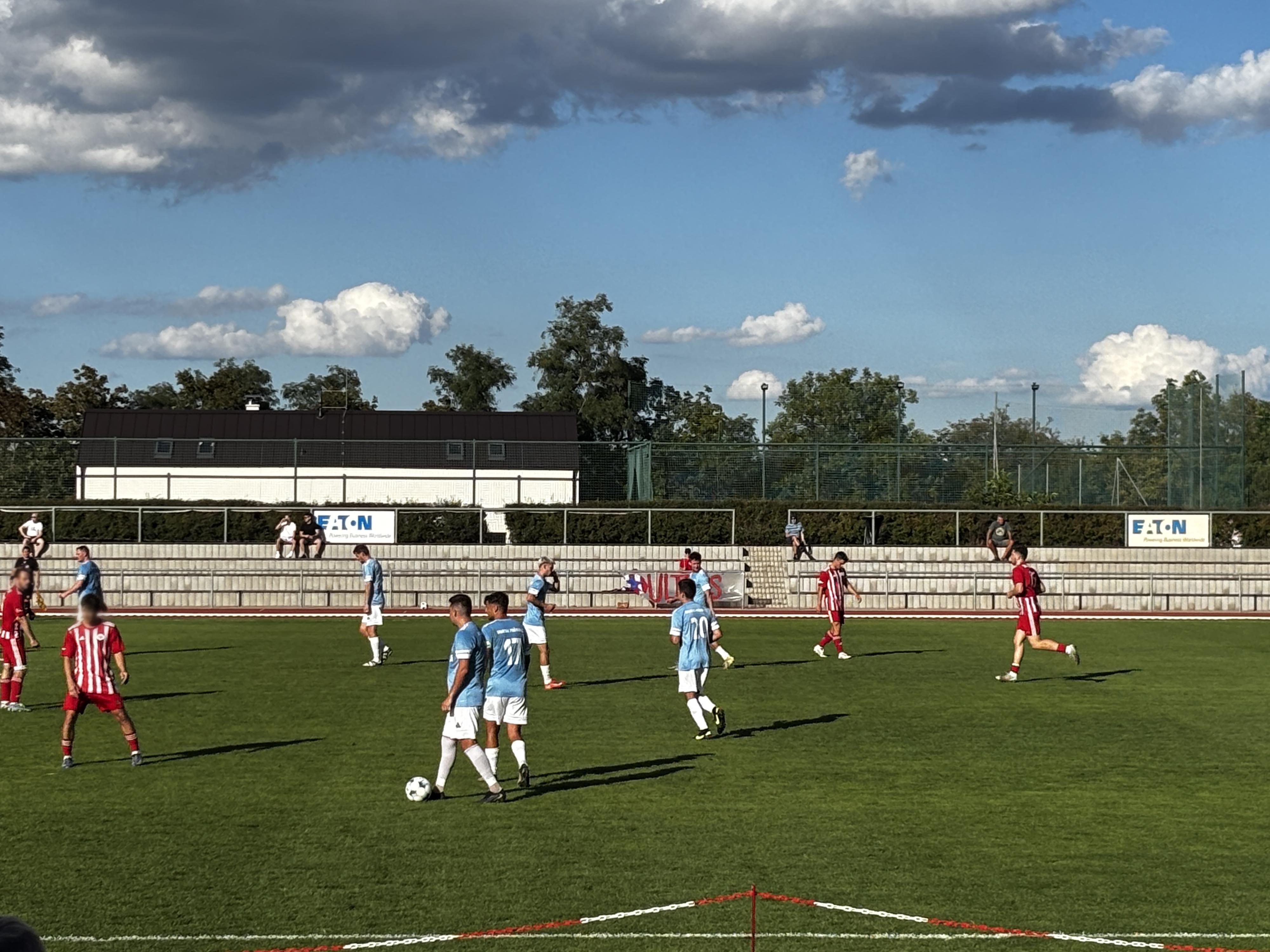 Fotbalové hřiště SK Roztoky