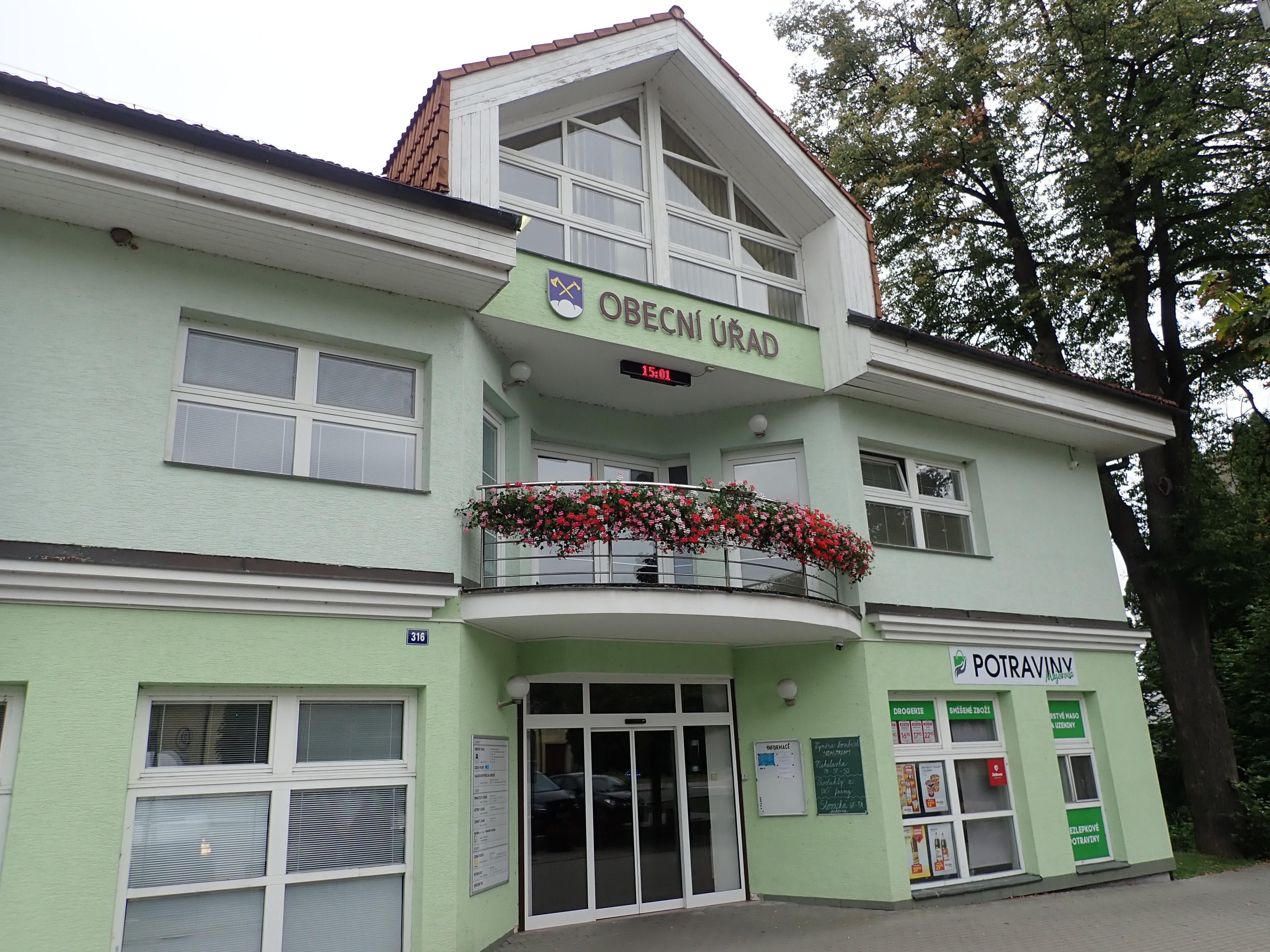 Obecní úřad Valašská Bystřice foto 6