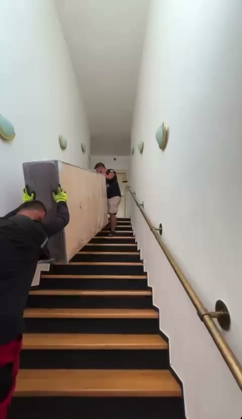 Stěhování Ota foto 2 (náhled videa)