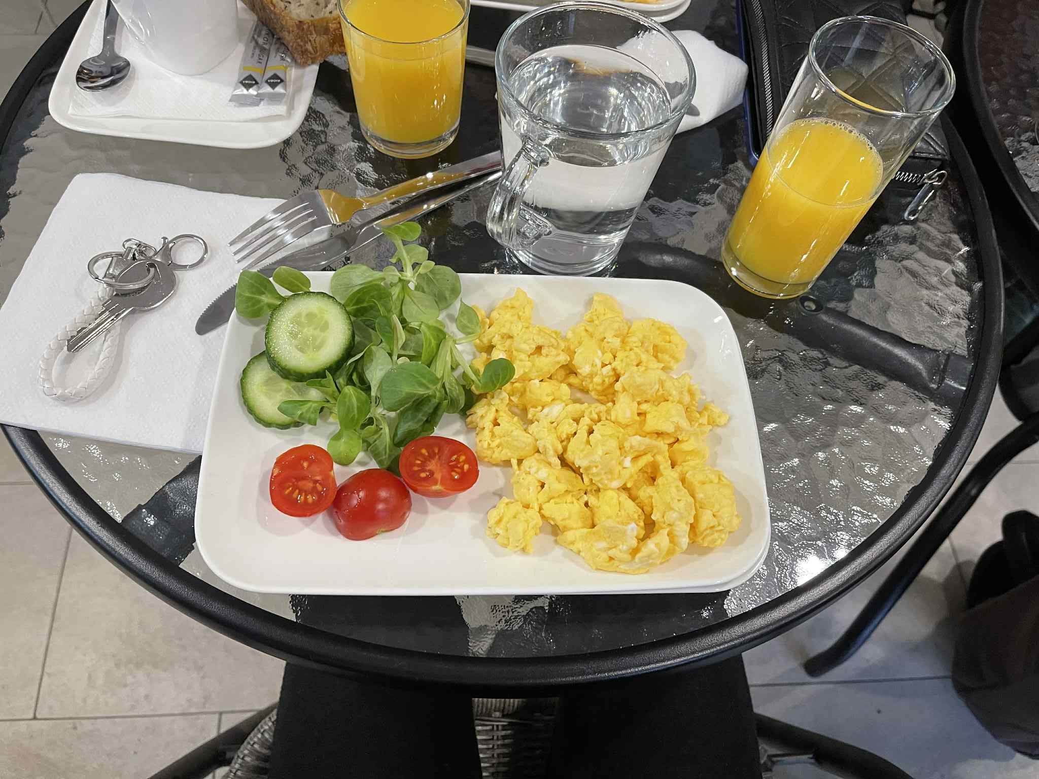 Moment Cafe