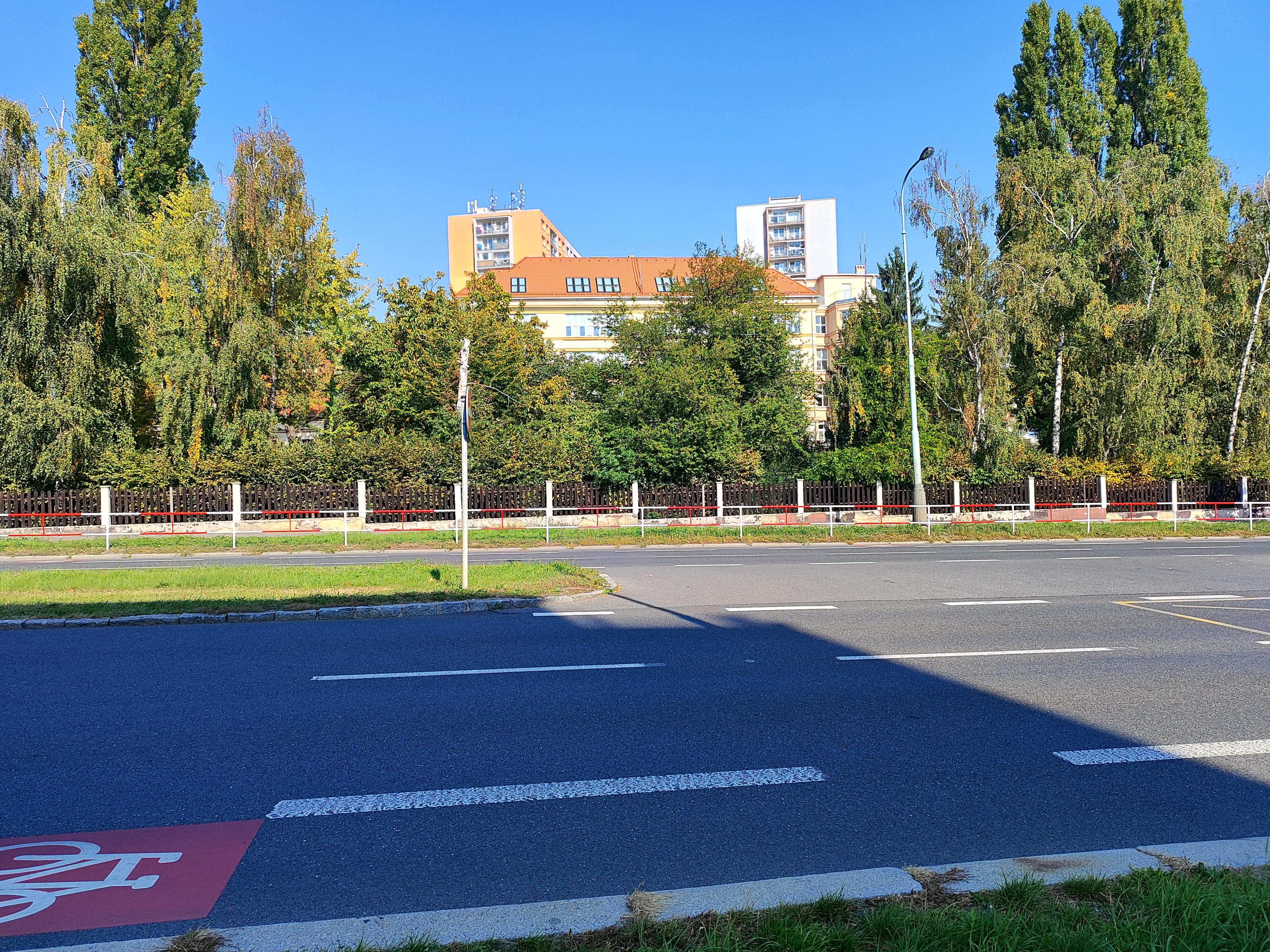 ZŠ J. A. Komenského, Praha 6 foto 2