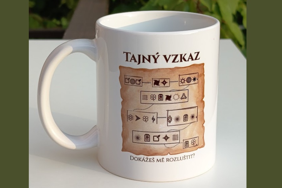 Hrnek Tajný vzkaz – šifra s QR kódem