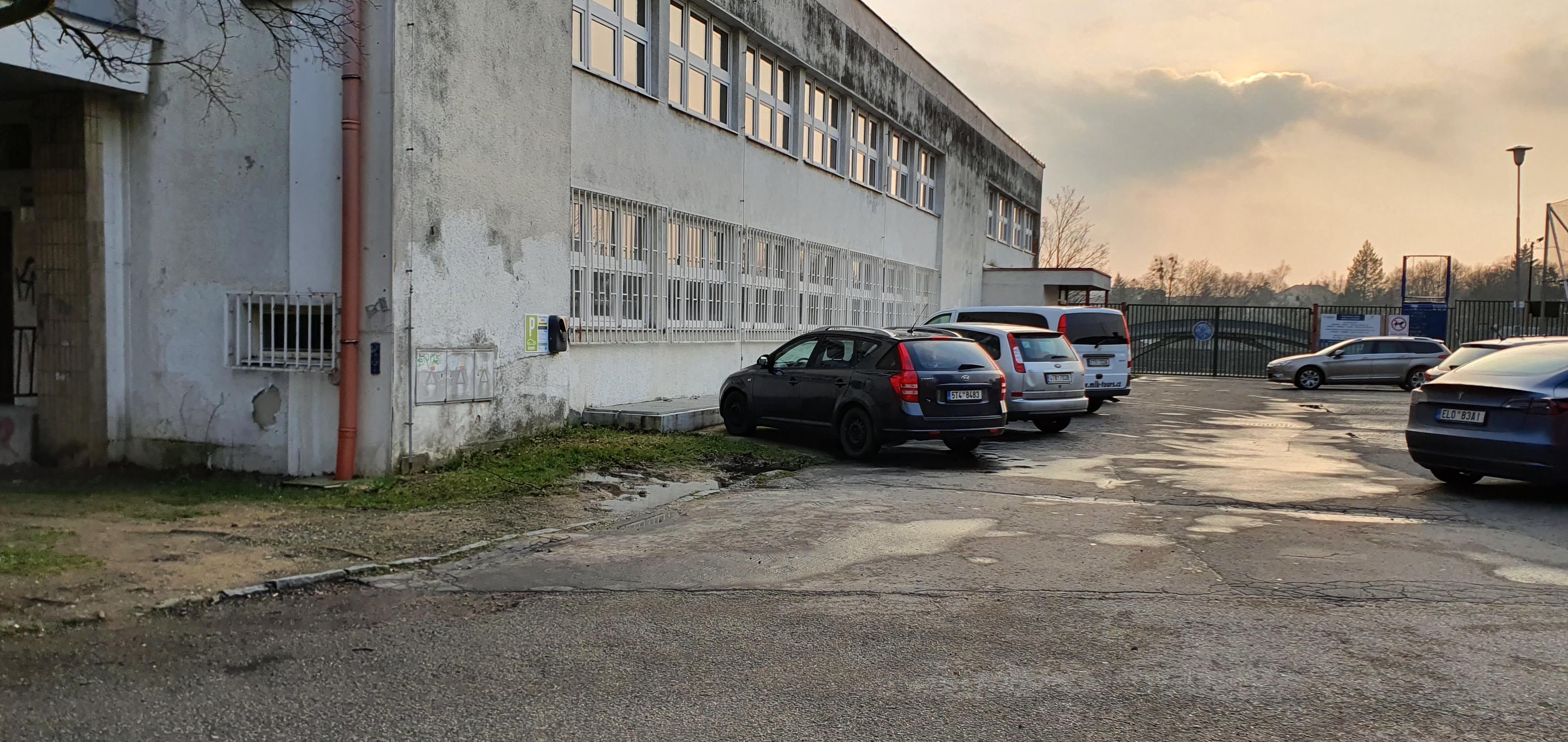 Nabíjecí stanice pro elektromobily foto 1