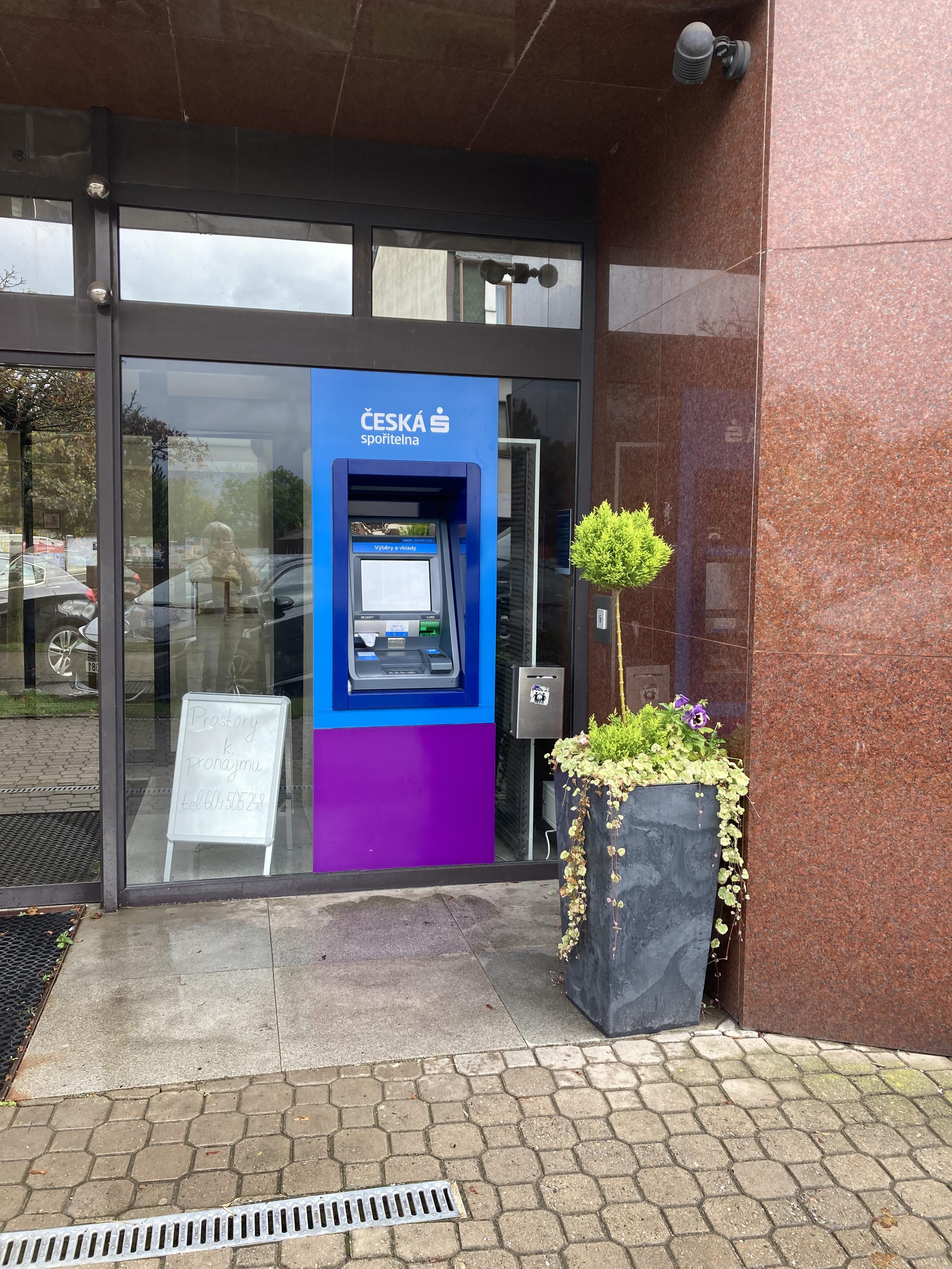 Bankomat České spořitelny foto 2