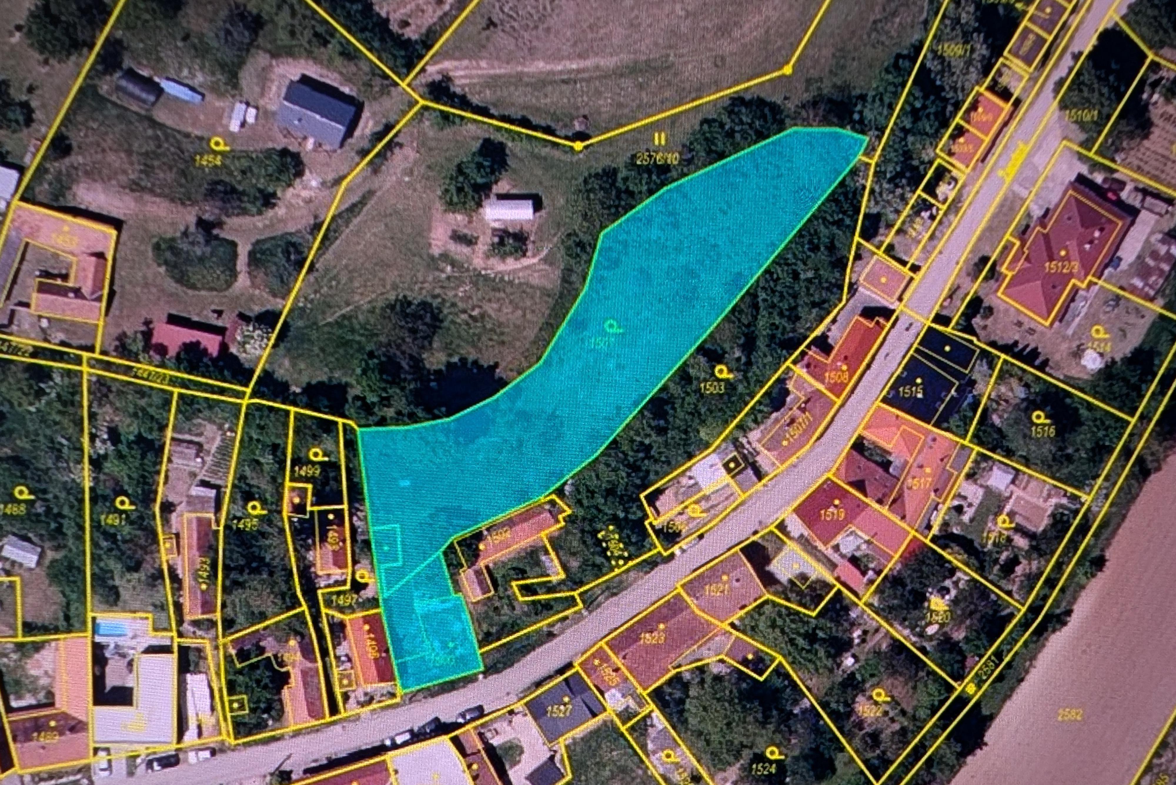 Prodej stavebního pozemku 1 952 m²  Ždánice