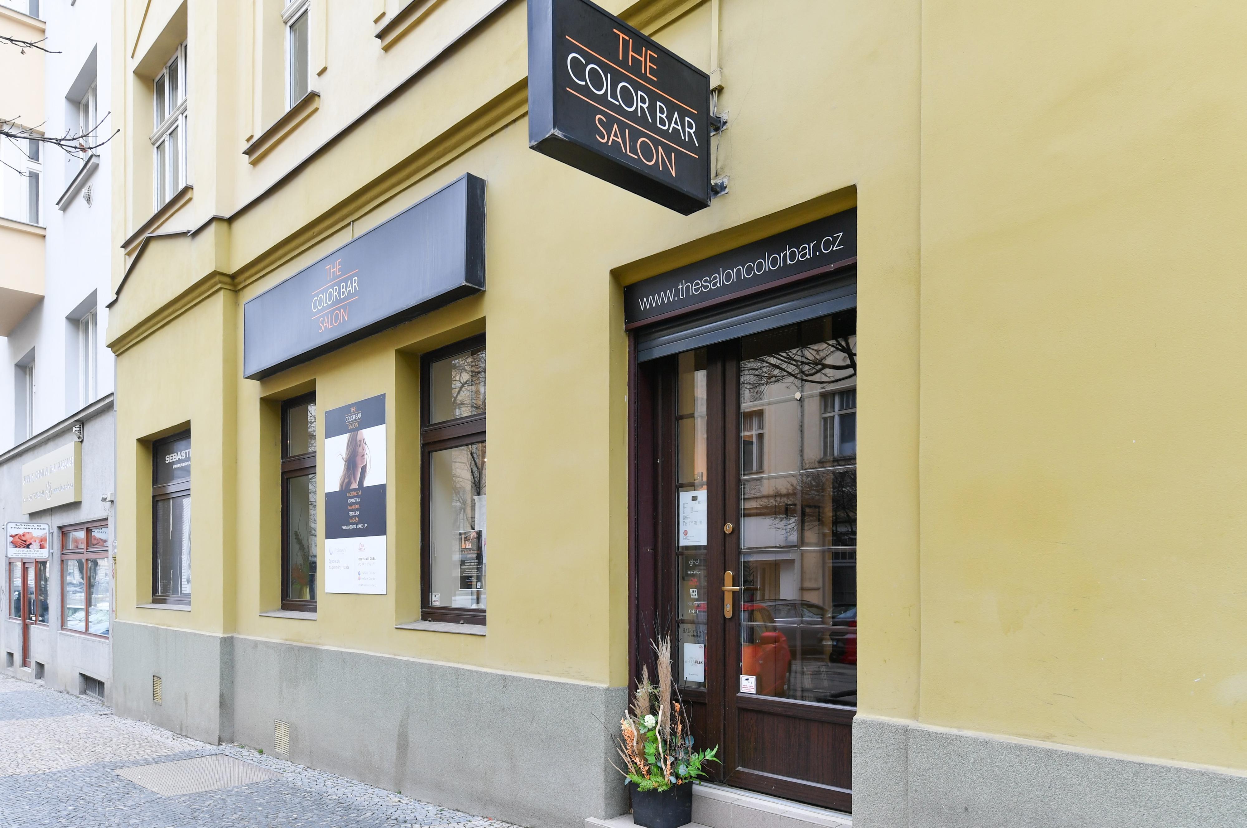 The salon color bar