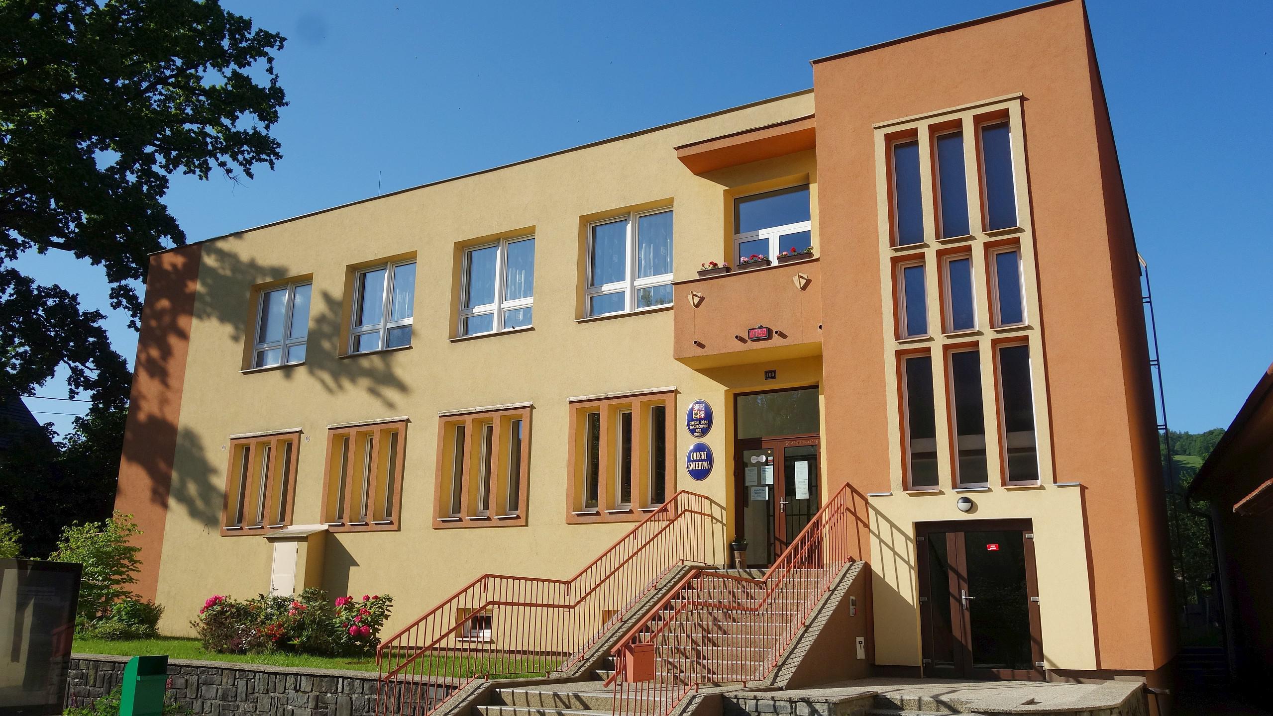 Jakubčovice nad Odrou - obecní úřad foto 2