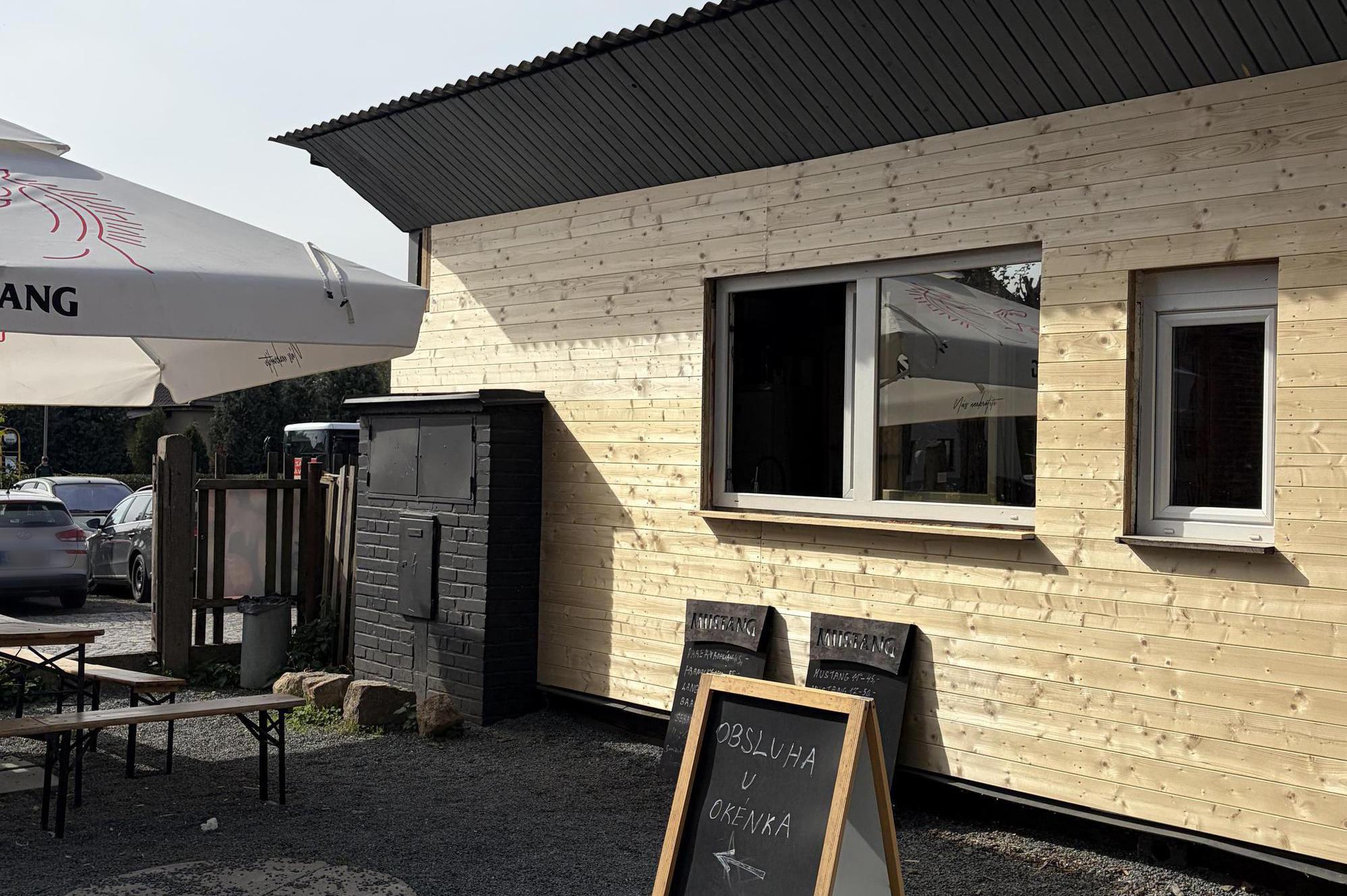 Bistro Mustang