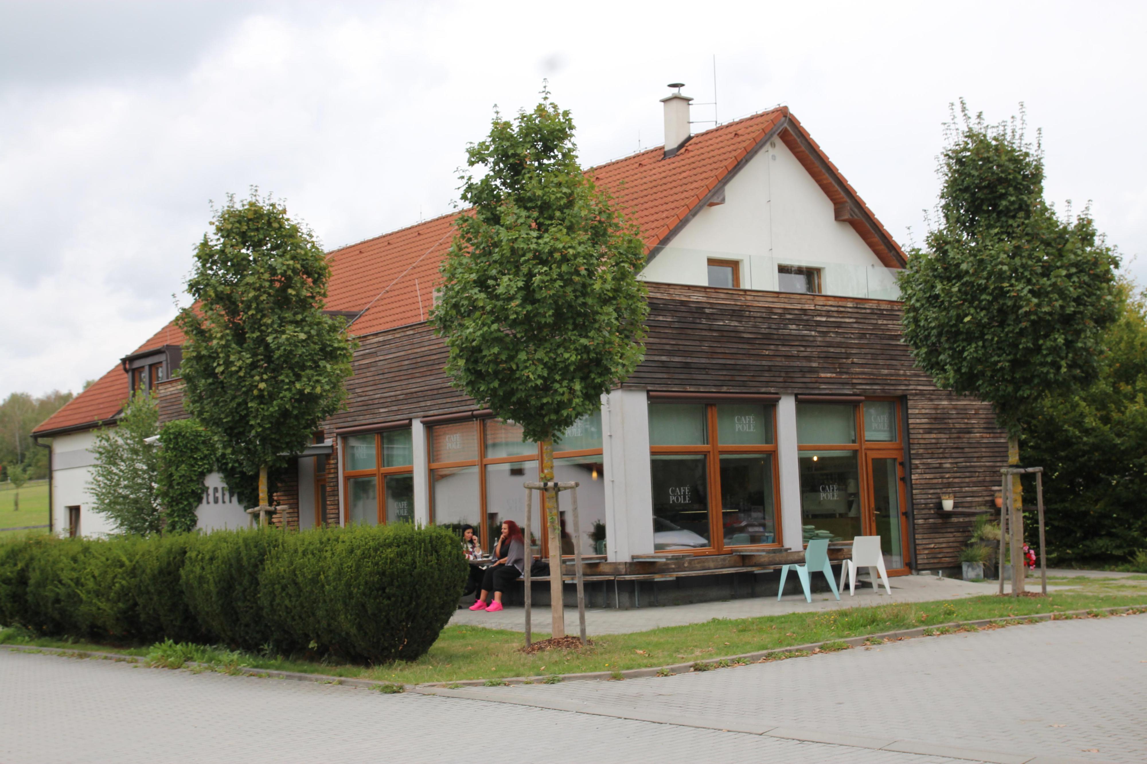 Kavárna Hotelu Farma foto 3