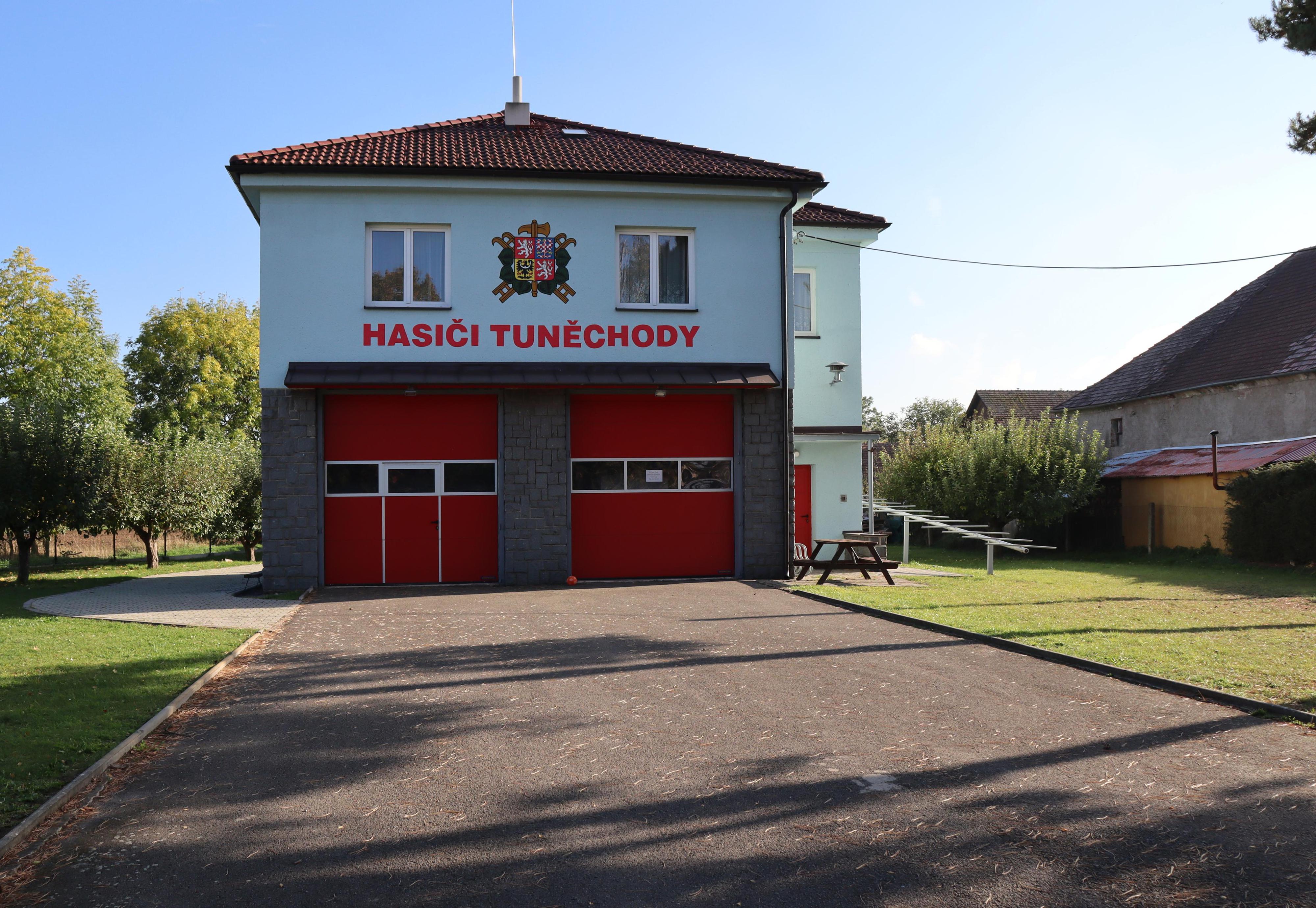 SH ČMS - Sbor dobrovolných hasičů Tuněchody foto 1