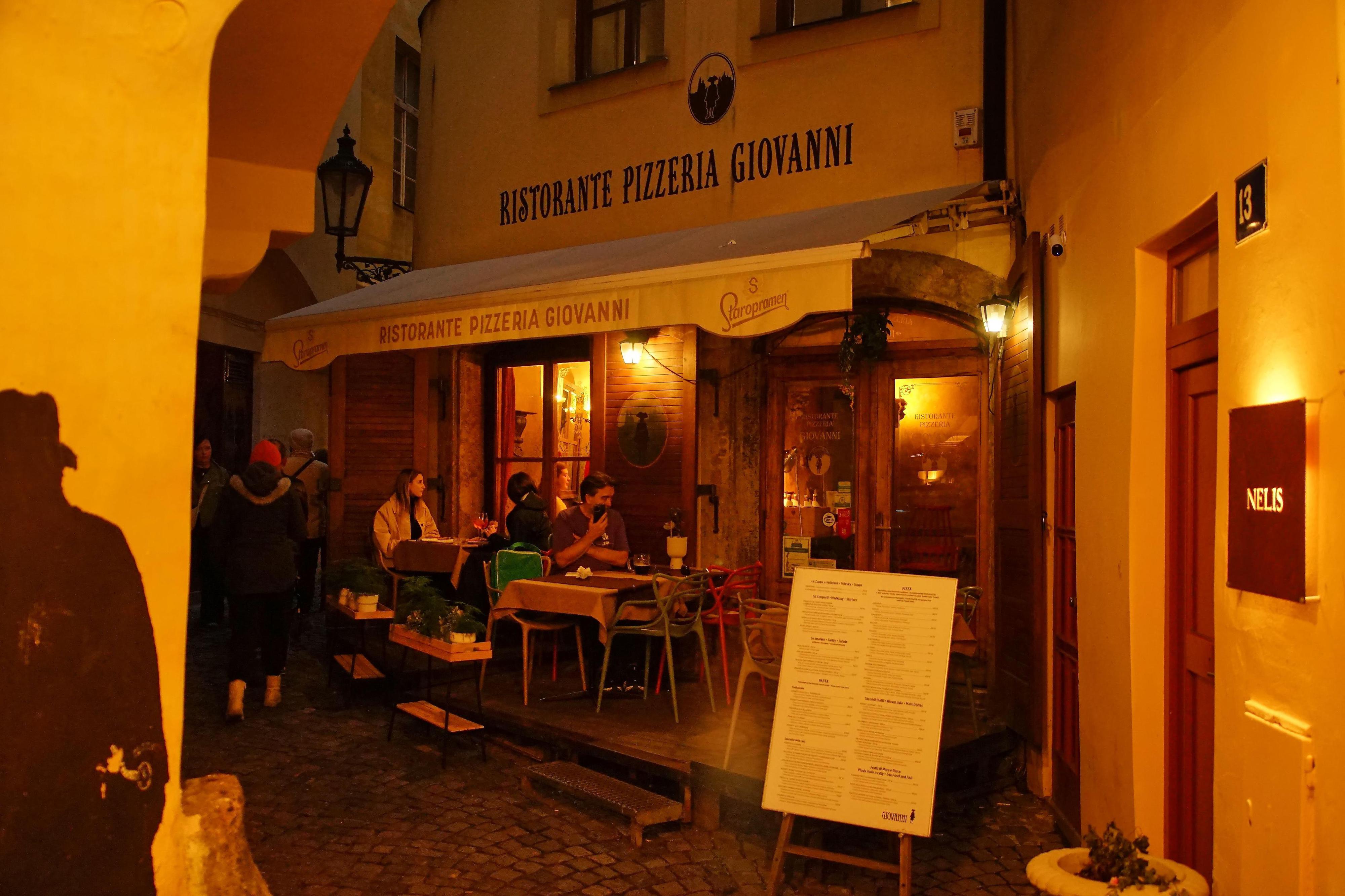 Pizzeria - Ristorante Giovanni foto 5