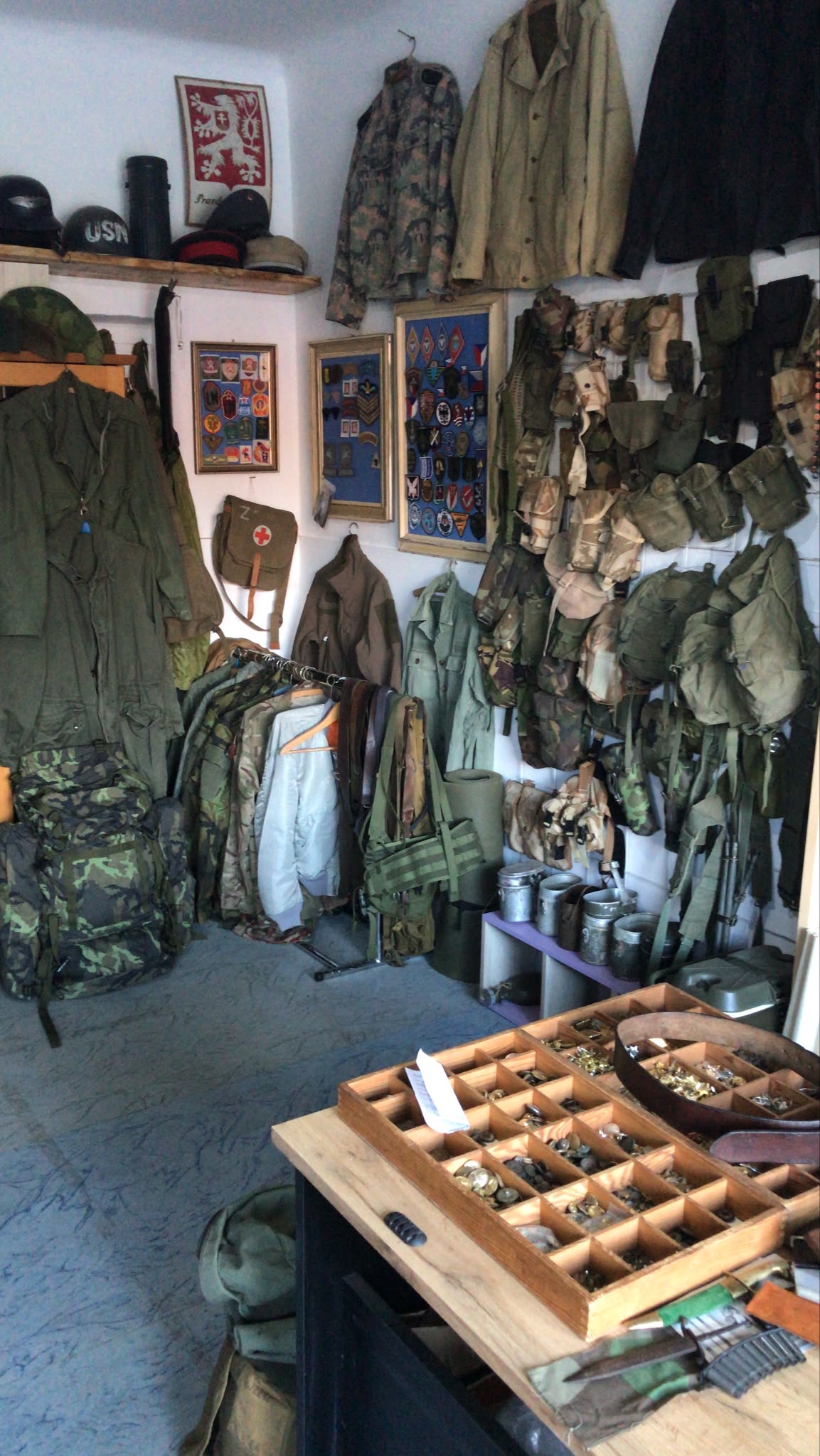 Old Army World foto 2