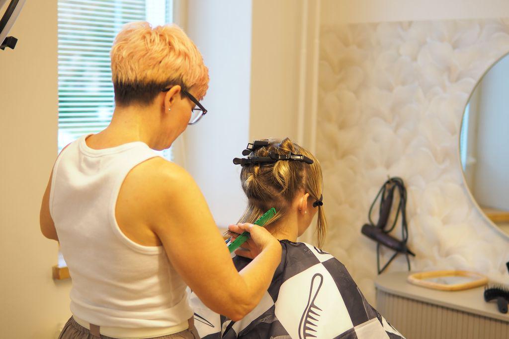 Salon Simona