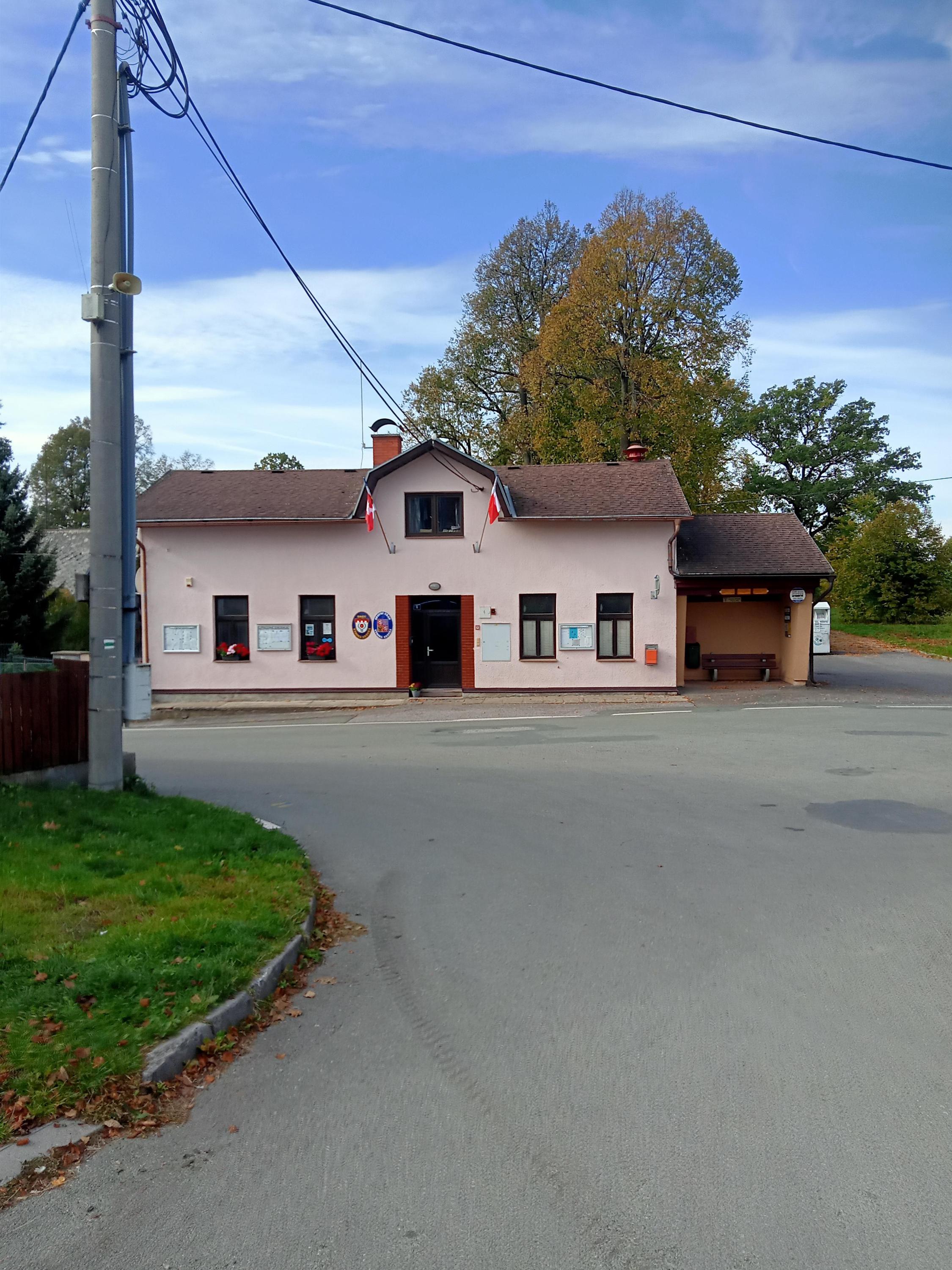 Vysoká Srbská - obecní úřad foto 2