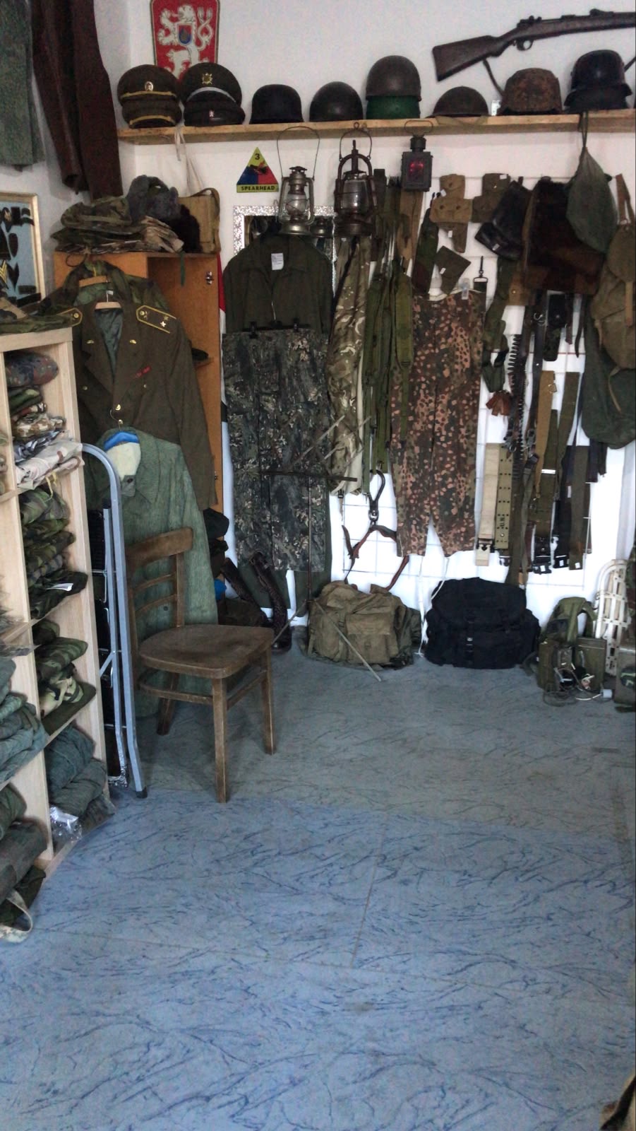 Old Army World foto 4
