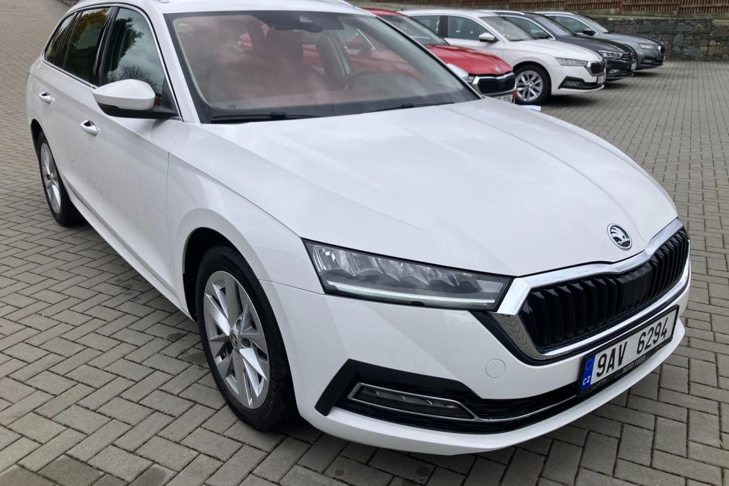 Škoda Octavia combi 2.0TDI STYLE EL.TAŽNÉ,2023,ČR
