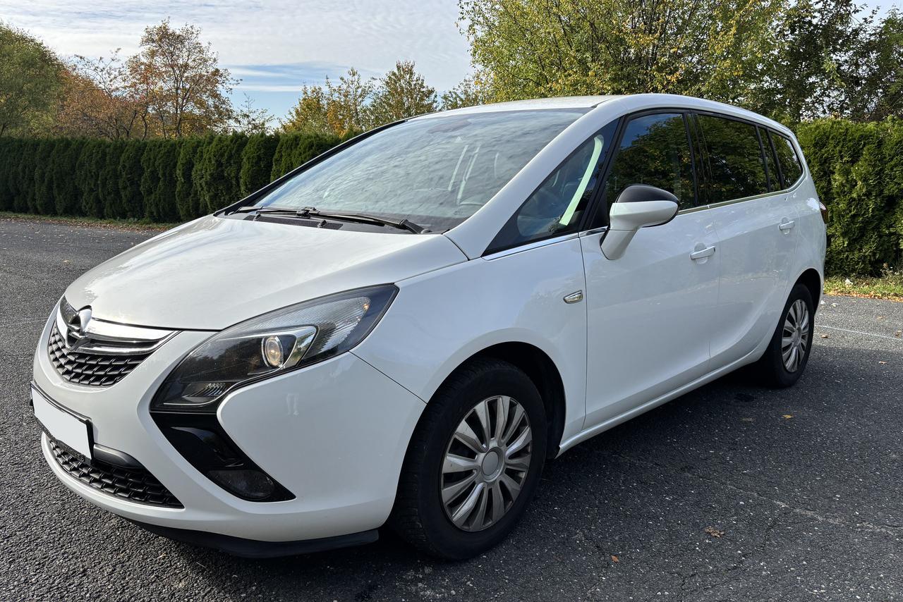 Opel Zafira 2016 1.4 Turbo 103kw Serviska ČR